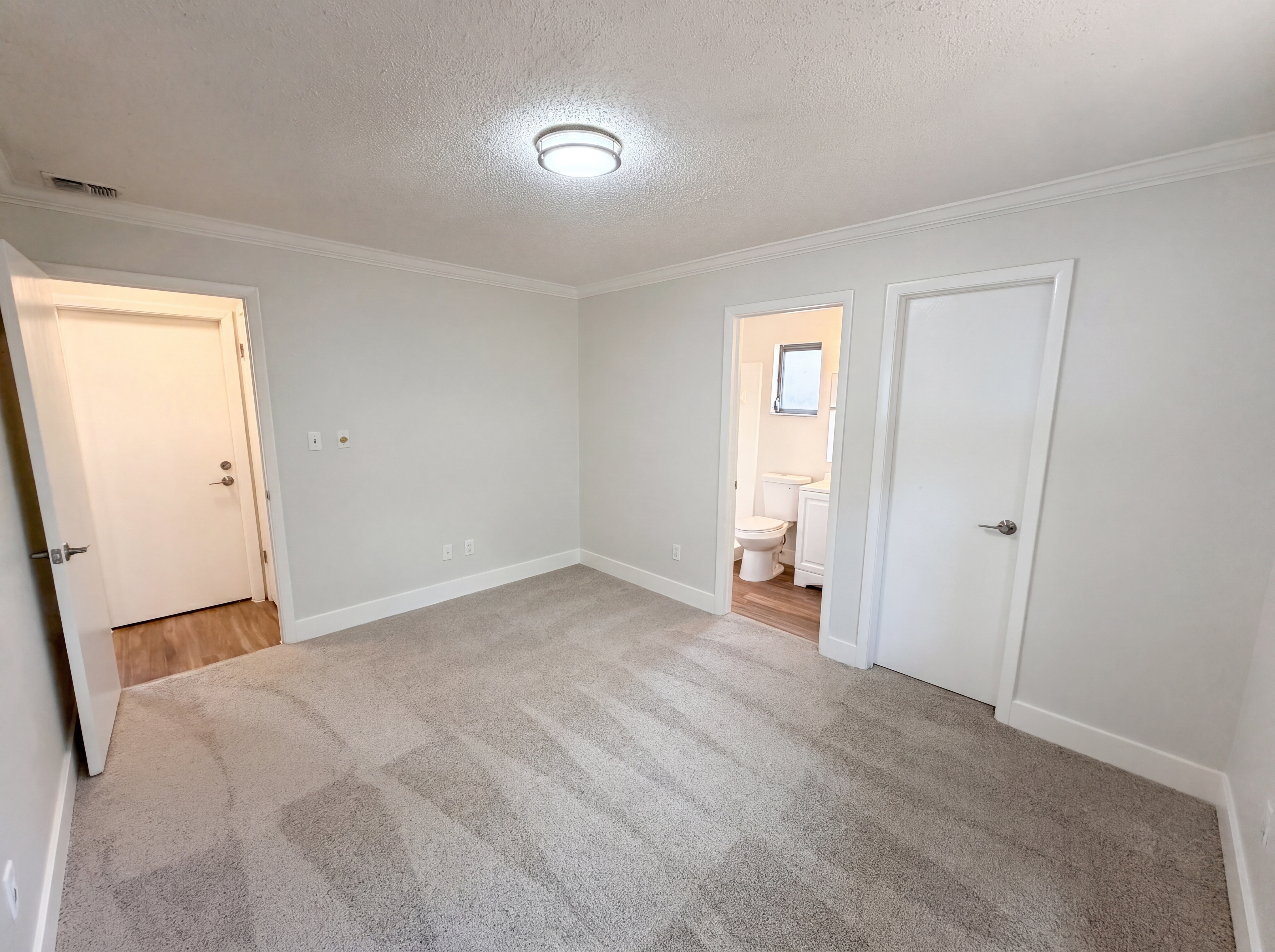 Photo 8 of 25 of 2768 Galatian Pl, Orlando, FL