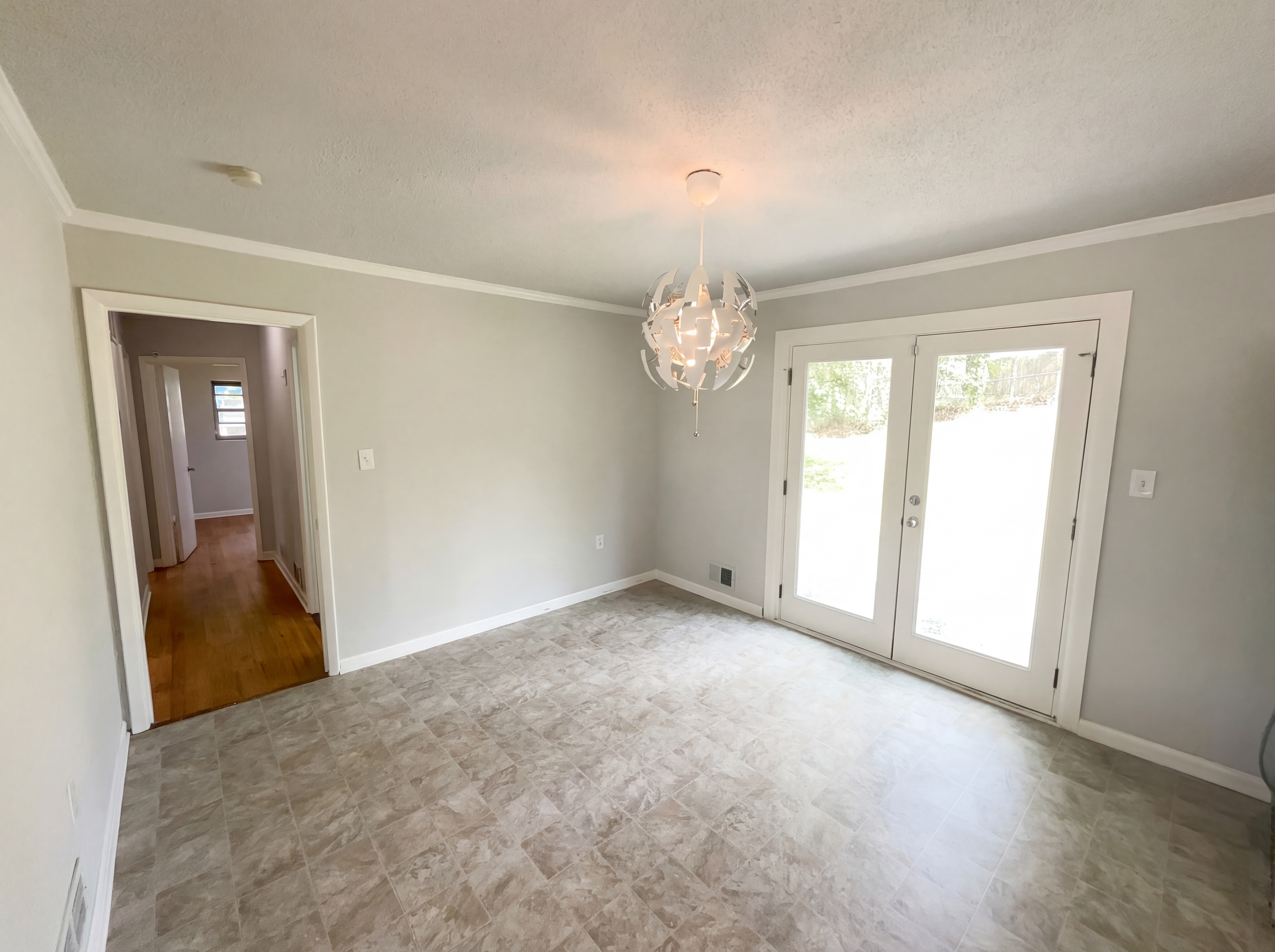 Photo 11 of 19 of 2855 Jerome Rd, Atlanta, GA