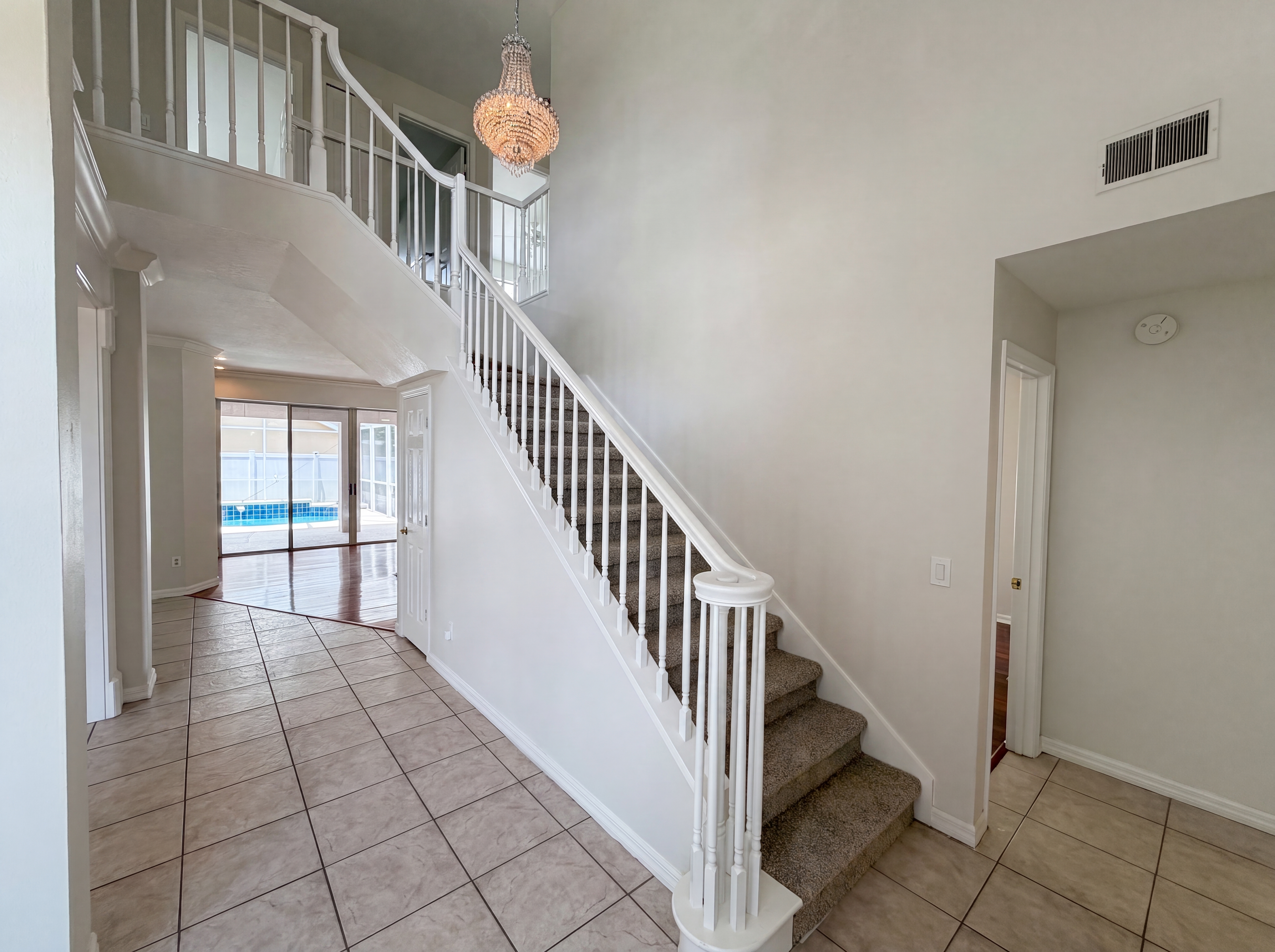 Photo 18 of 43 of 2270 Blossomwood Dr, Oviedo, FL