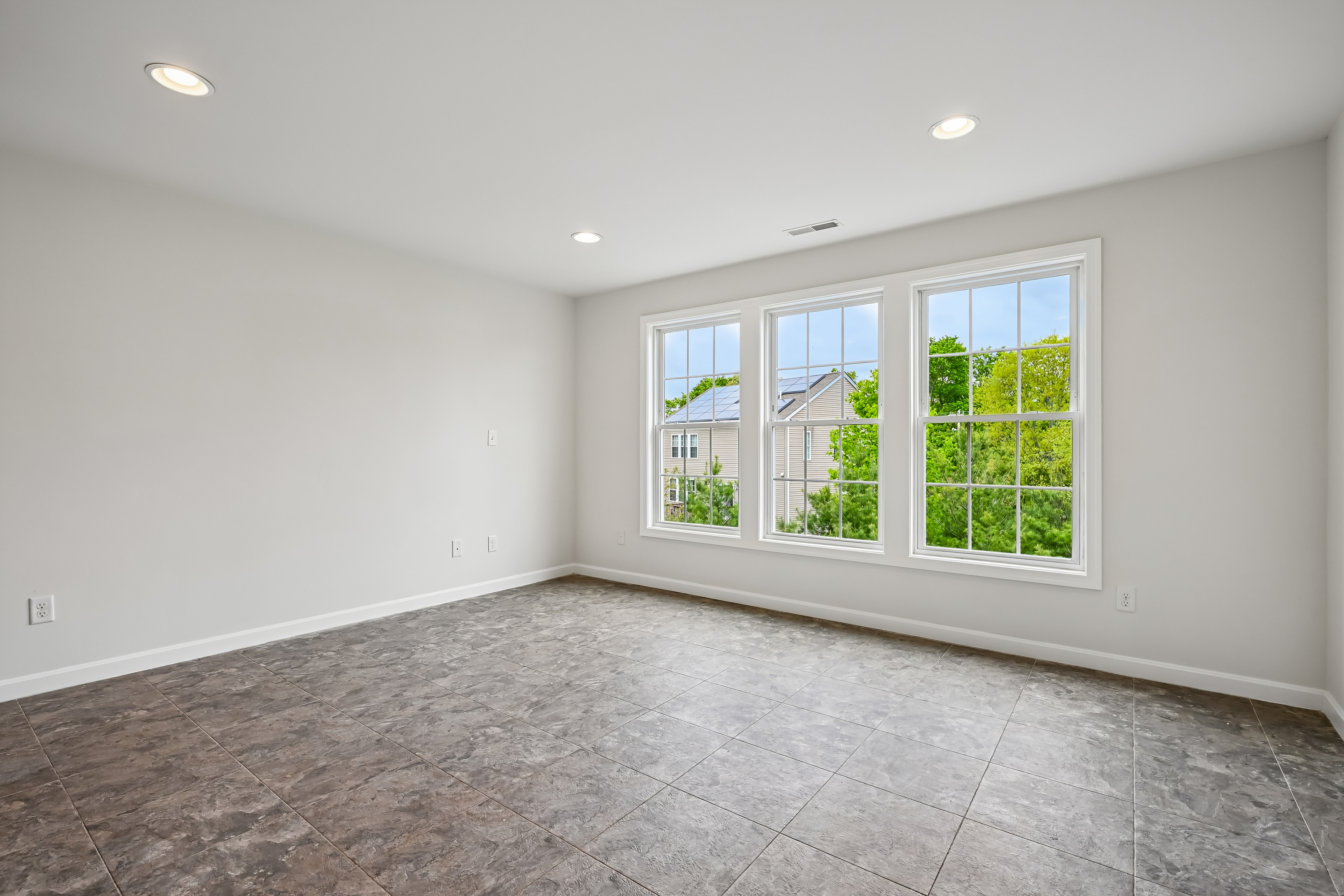 Photo 10 of 38 of 19 Crispwater Way, Hopkinton, MA