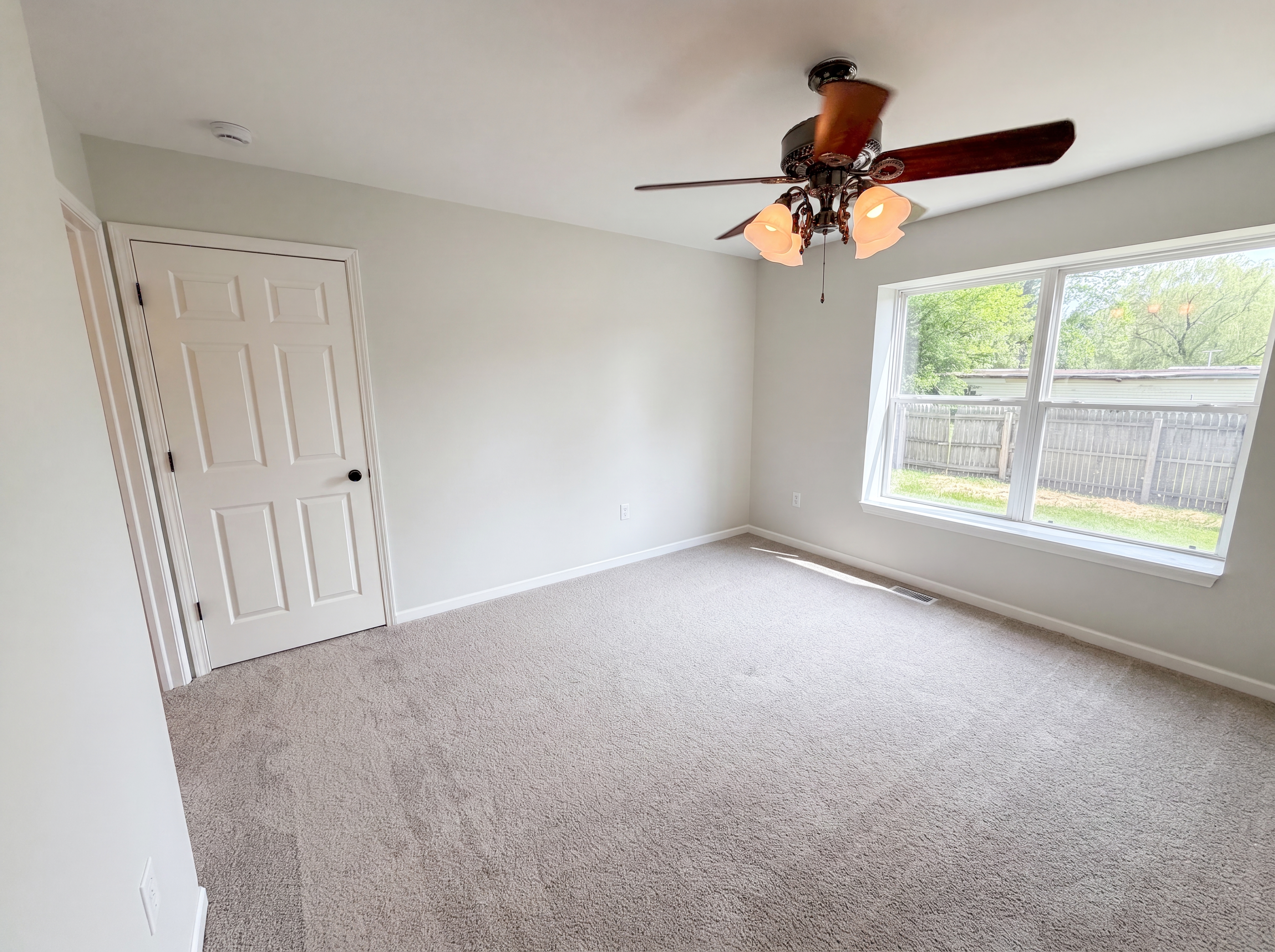 Photo 9 of 21 of 42724 North Walnut St, Clinton Township, MI