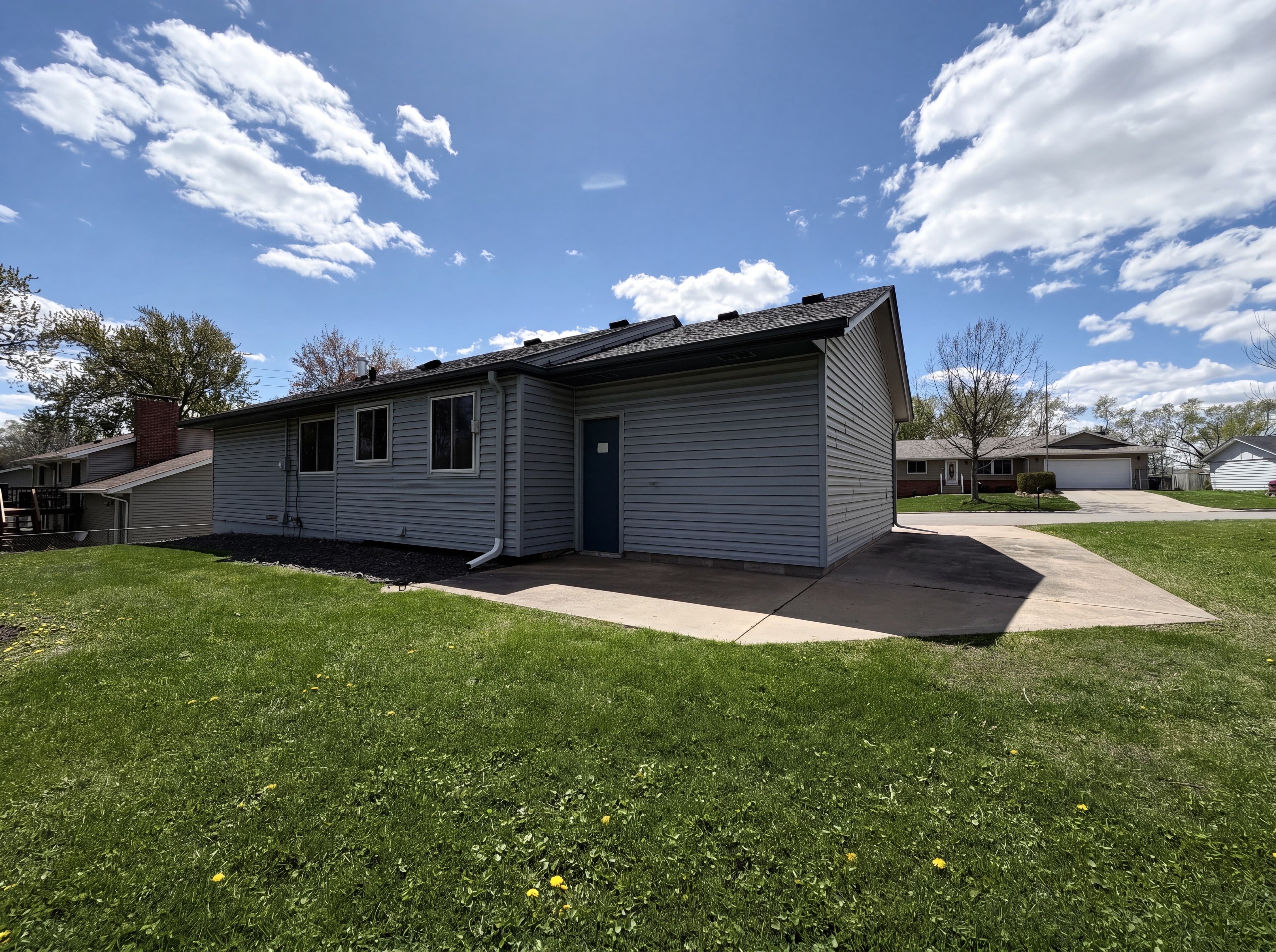Photo 5 of 16 of 8183 Henslowe Ave S, Cottage Grove, MN