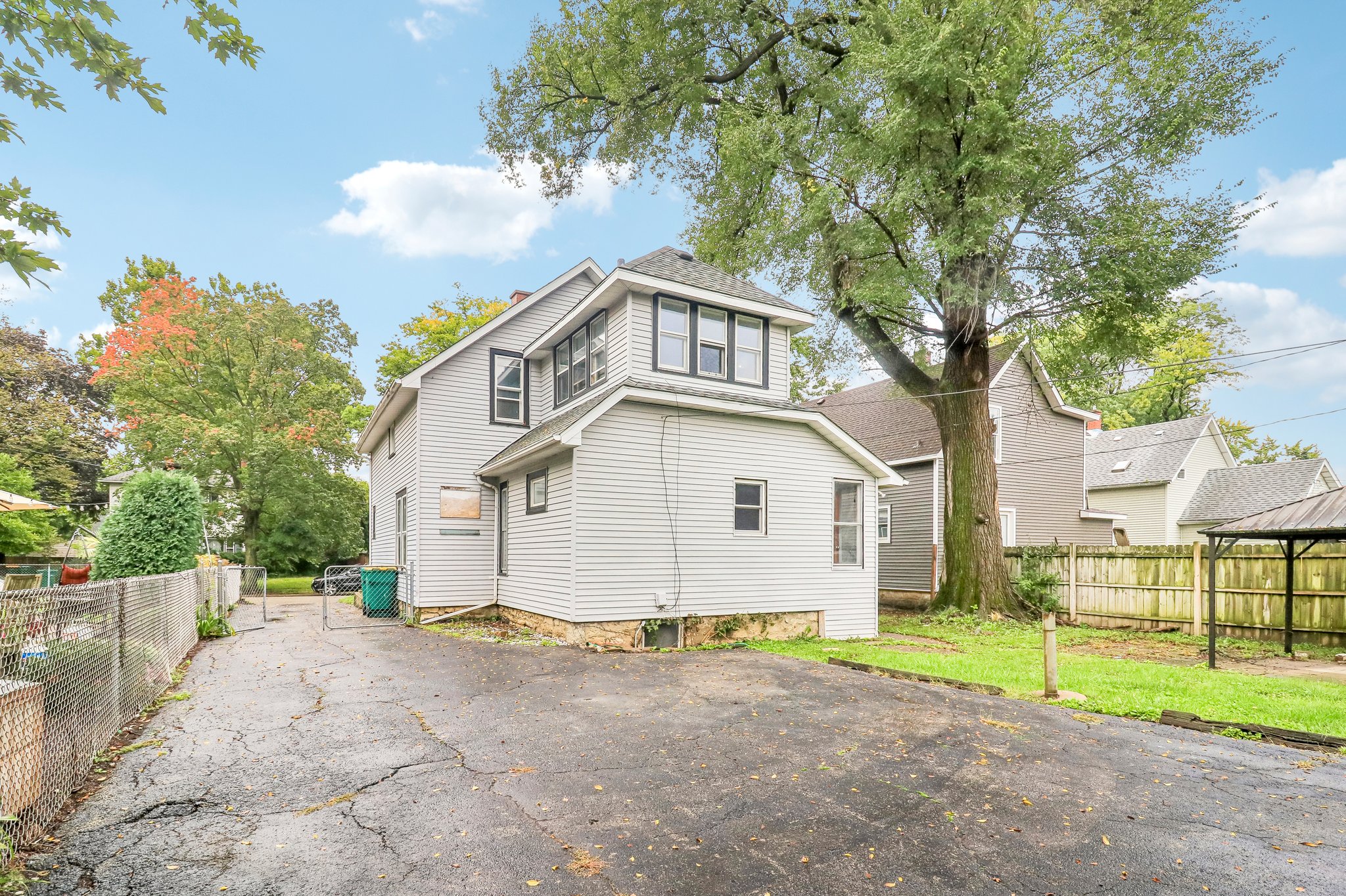 Photo 71 of 77 of 9 Blackman Ave, Joliet, IL