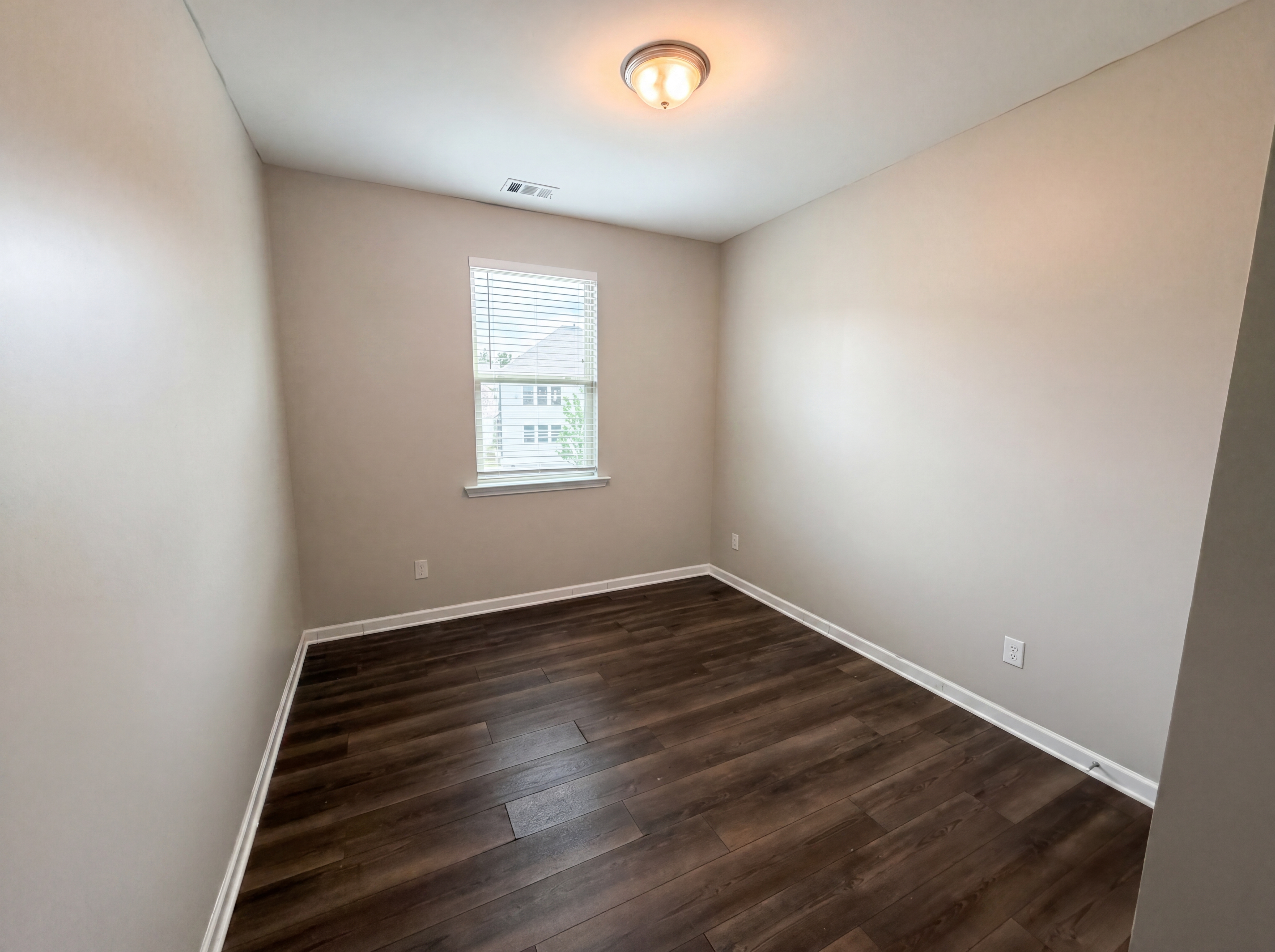 Photo 10 of 23 of 4205 Goosecross Ct, Lilburn, GA