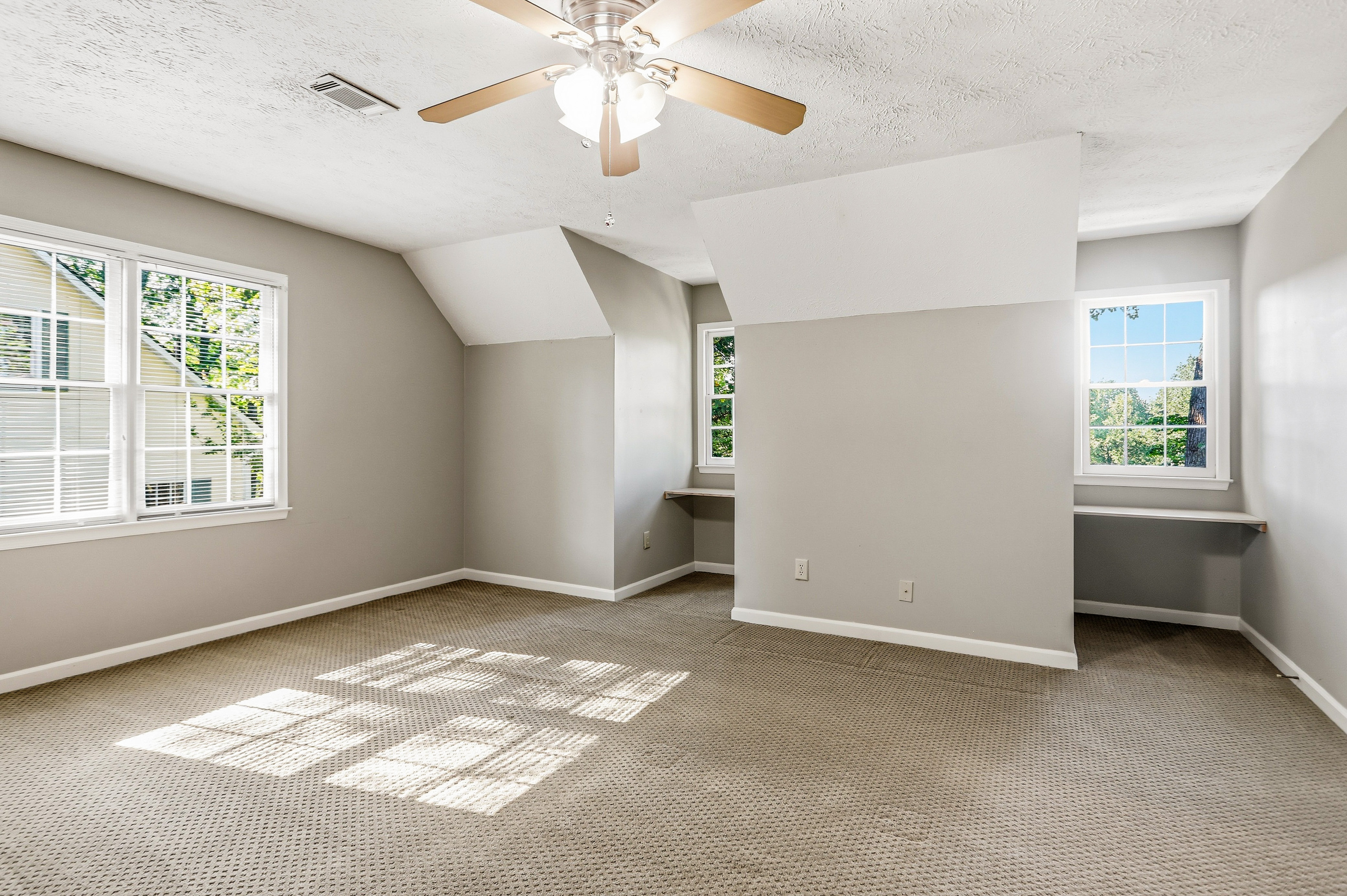 Photo 25 of 56 of 2696 S Arbor Dr, Marietta, GA