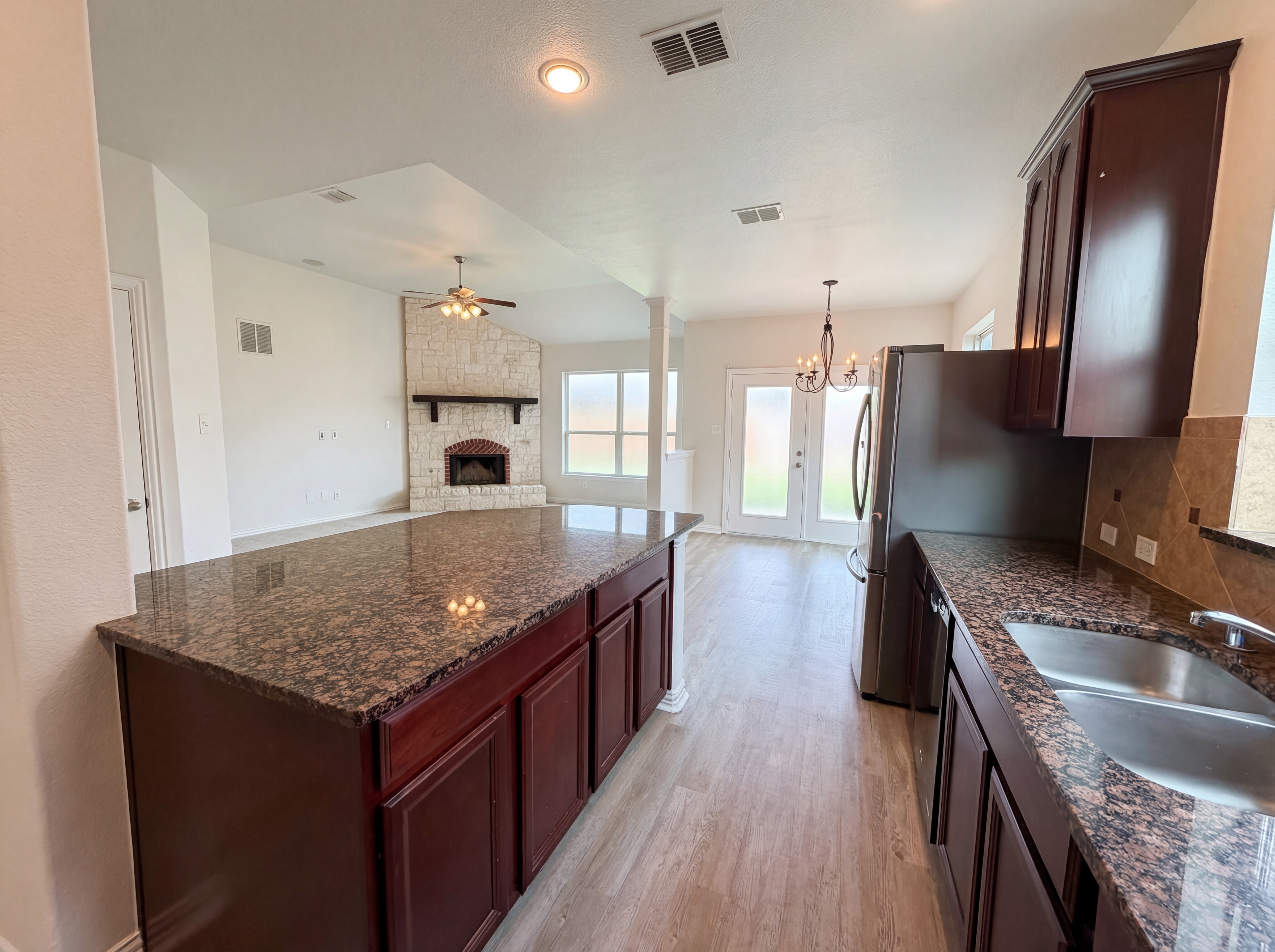 Photo 15 of 27 of 895 Honey Locust Dr, Fate, TX