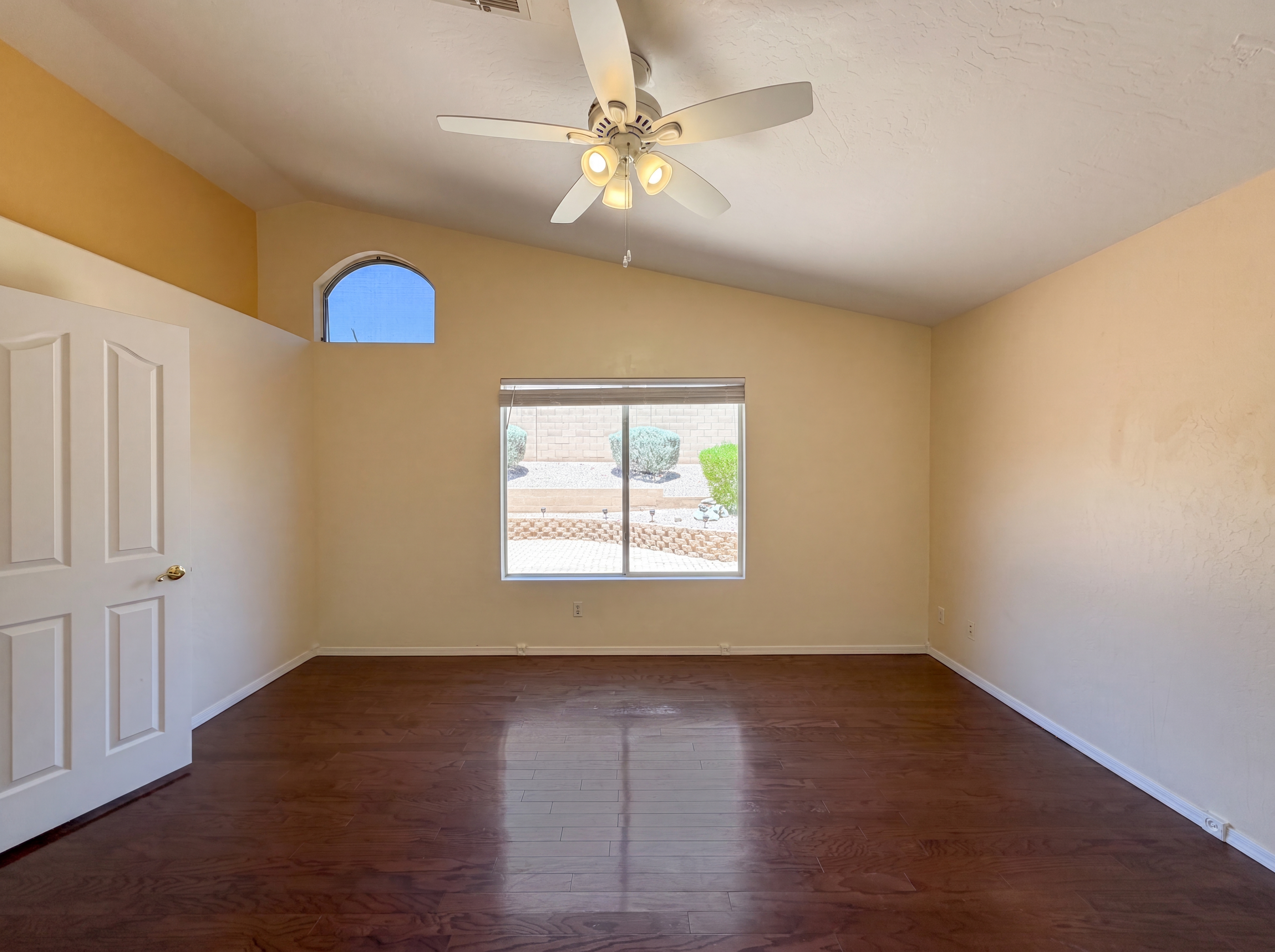 Photo 13 of 19 of 2018 E Windsong Dr, Phoenix, AZ