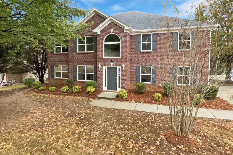 Property photo 1 of 10712 Southwood Dr