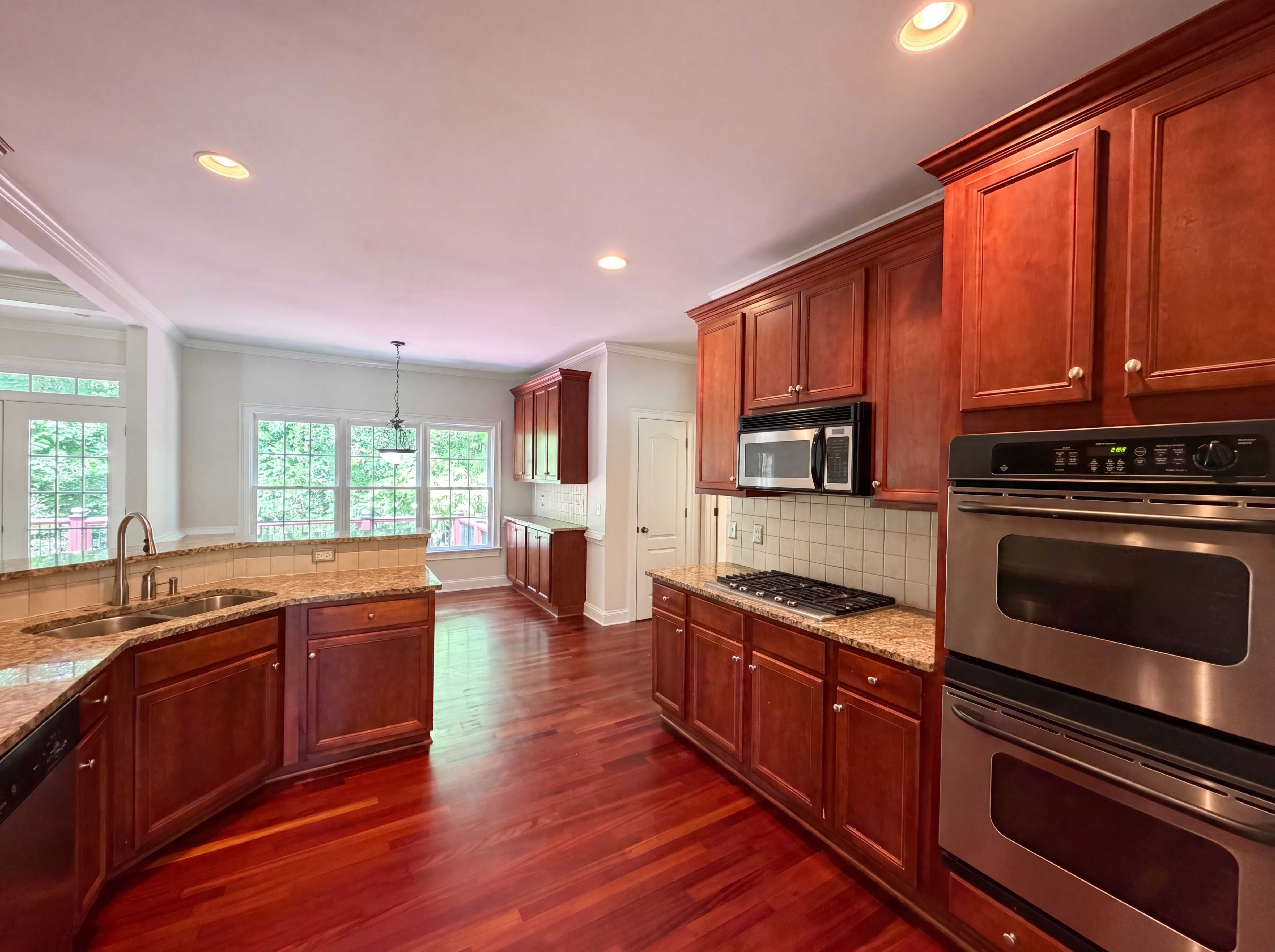 Photo 2 of 25 of 861 Windsor Creek Dr, Grayson, GA
