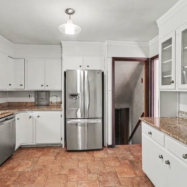 Property photo 2 of 1202 Hillside Blvd
