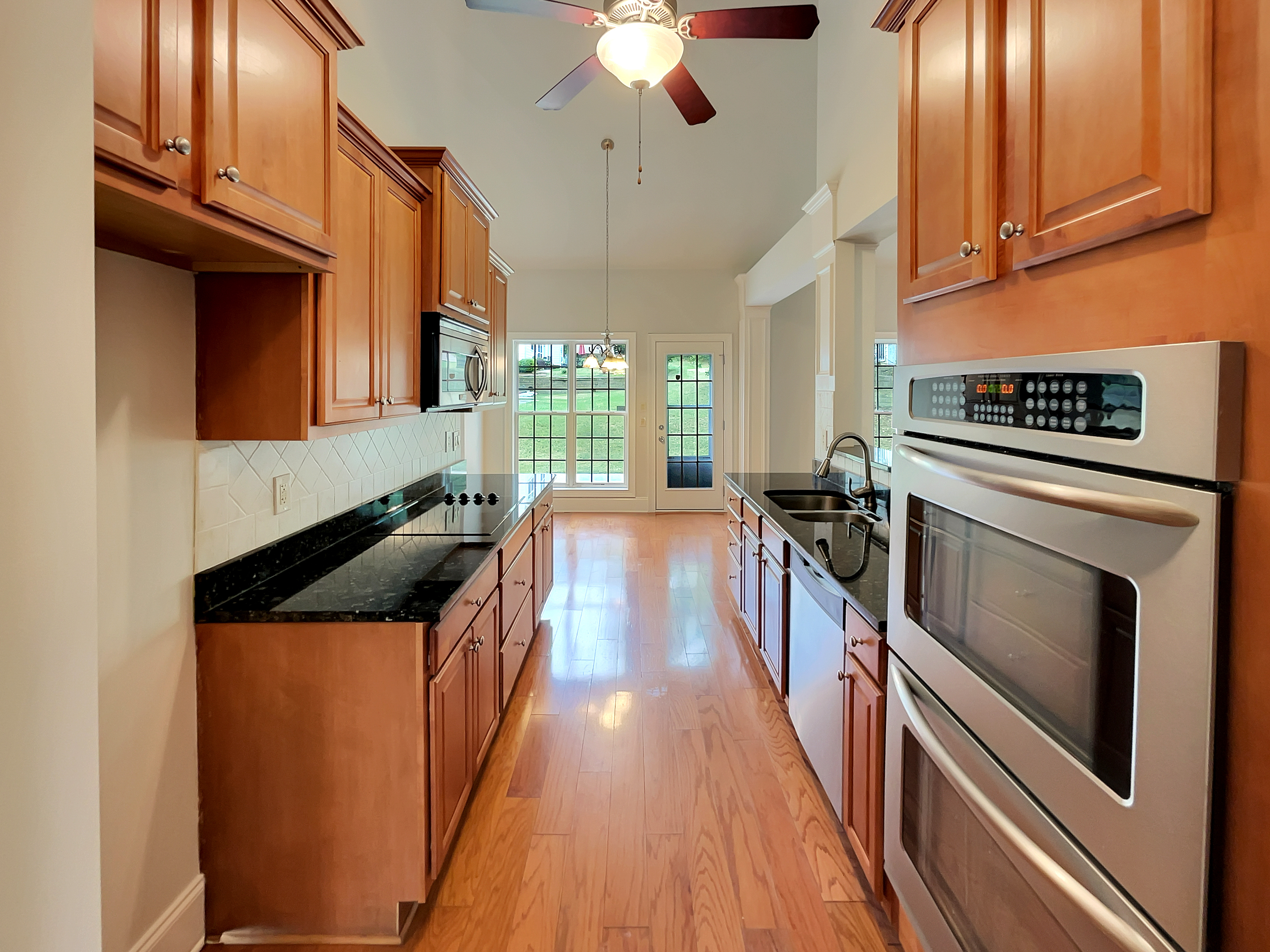 Photo 19 of 34 of 6405 Beaver Creek Trl, Atlanta, GA