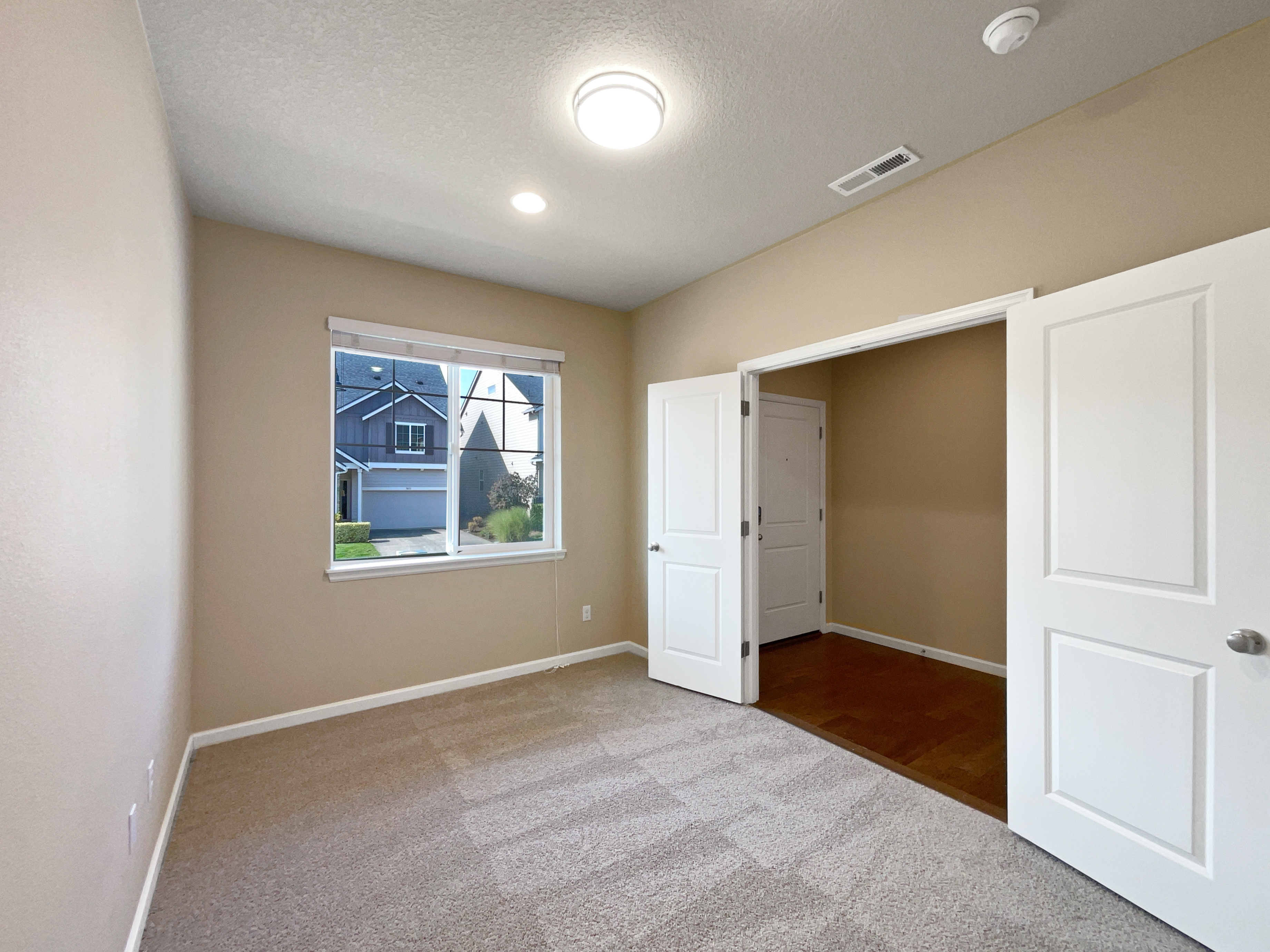 Photo 10 of 27 of 7074 NW 168th Ave, Portland, OR