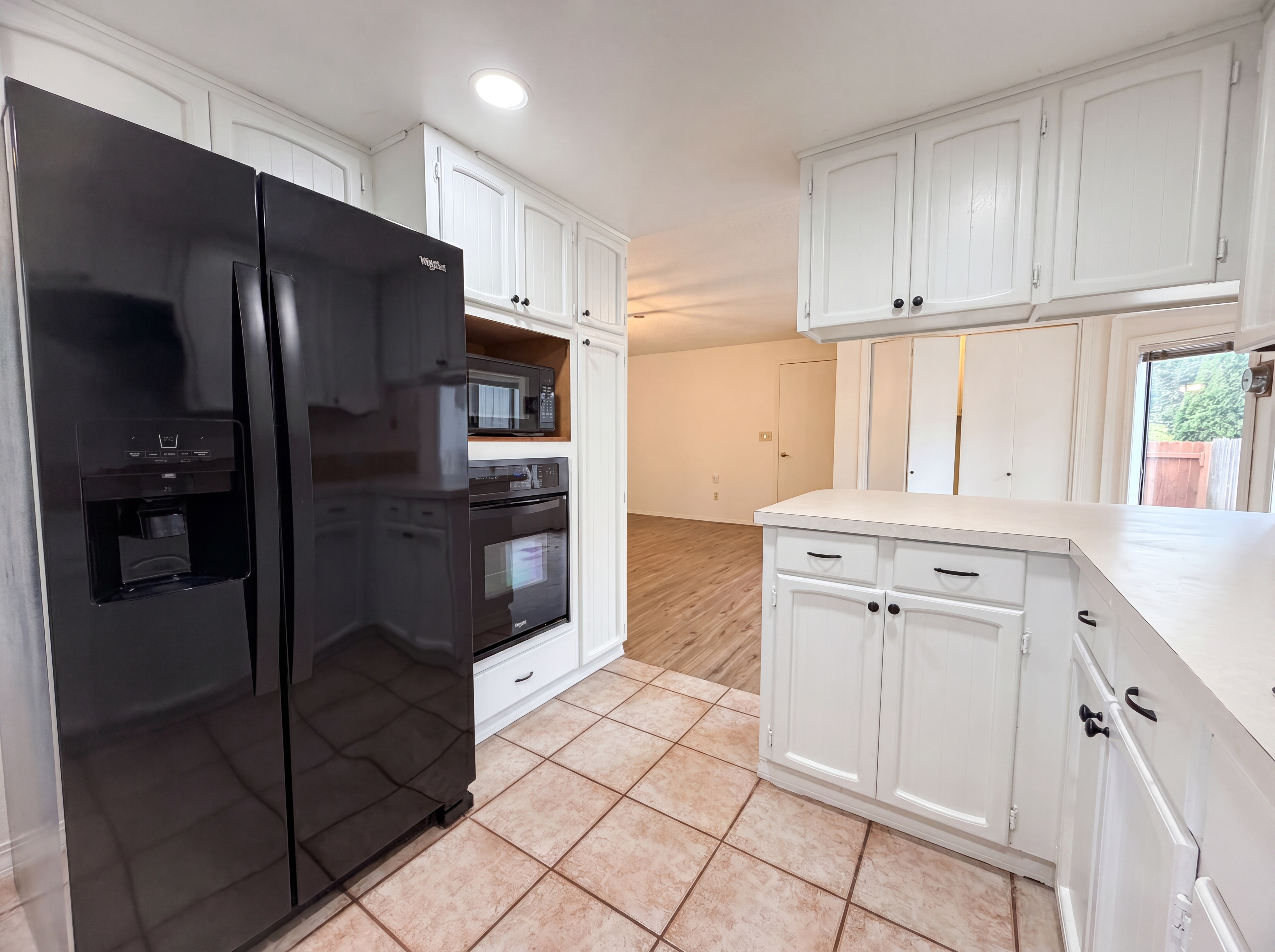 Photo 9 of 16 of 4246 Spring Rock Cir, West Linn, OR