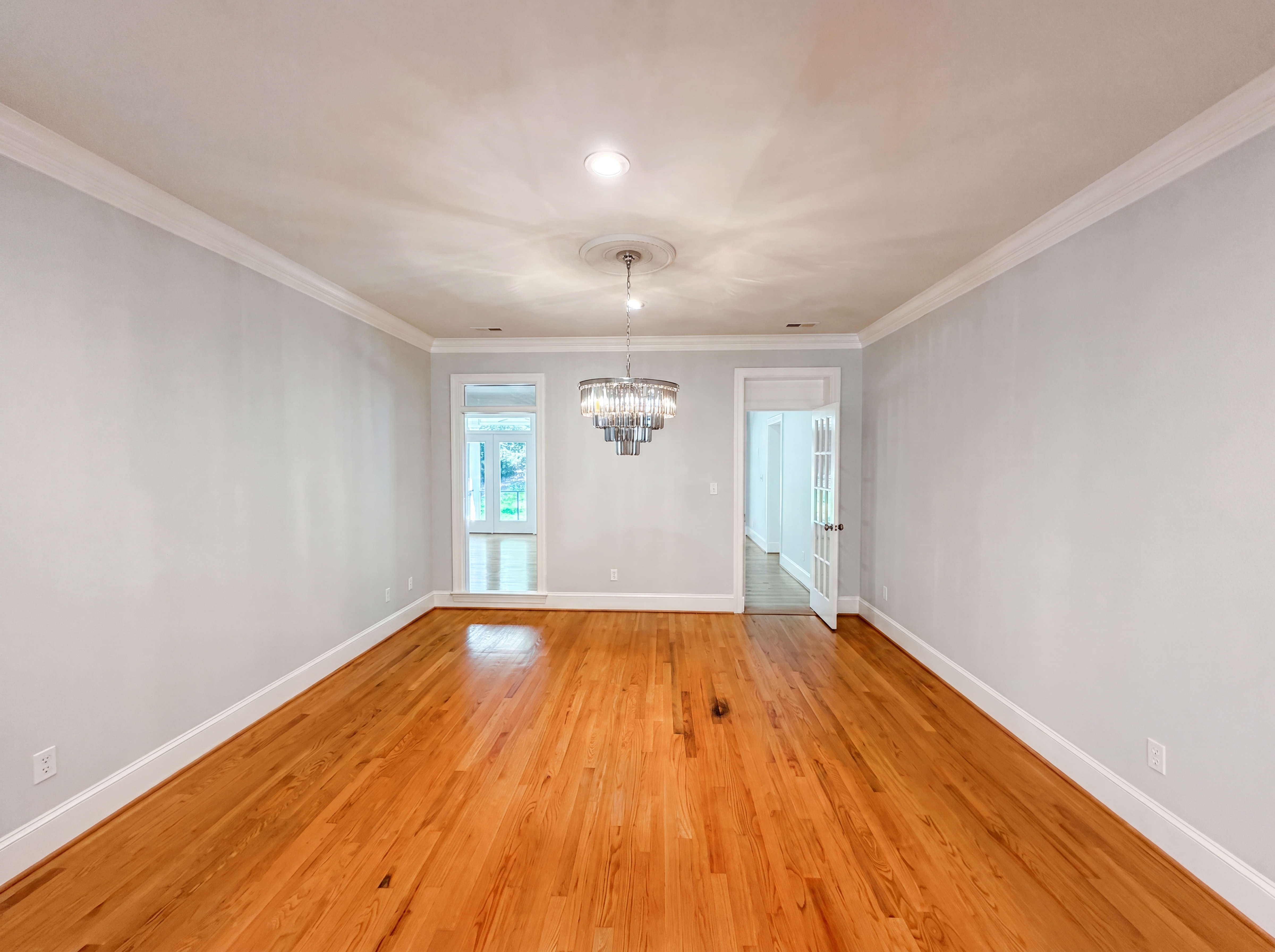 Photo 6 of 24 of 5309 Lancelot Dr, Charlotte, NC