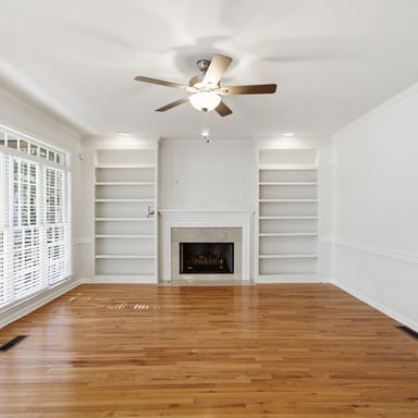 Property photo 3 of 1900 Milfield Cir