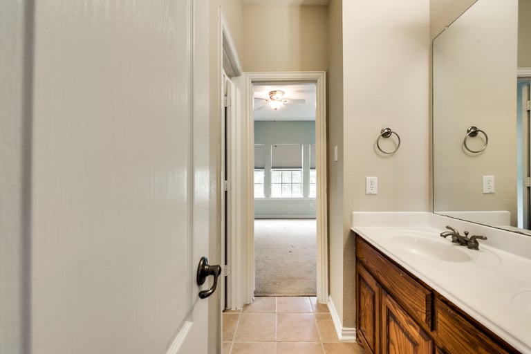 Photo 26 of 46 - 6405 Tempest Cir, Plano, TX 75024