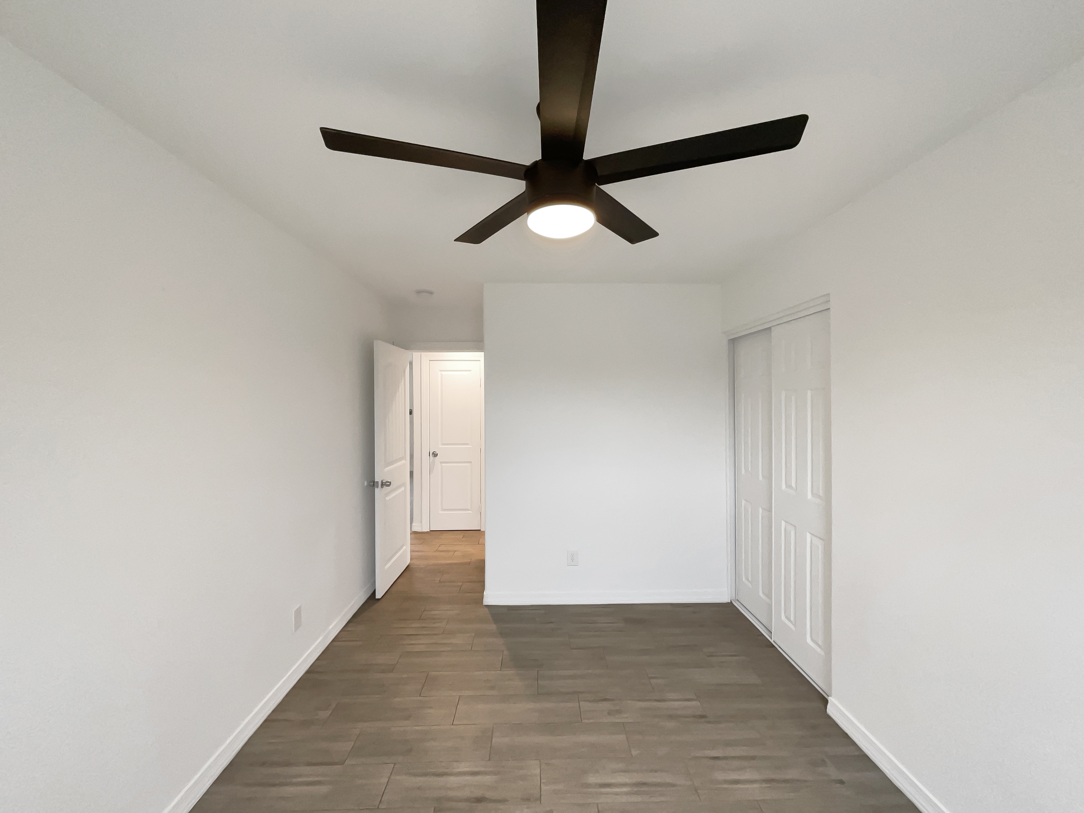 Photo 4 of 17 of 1838 W Alta Vista Rd, Phoenix, AZ