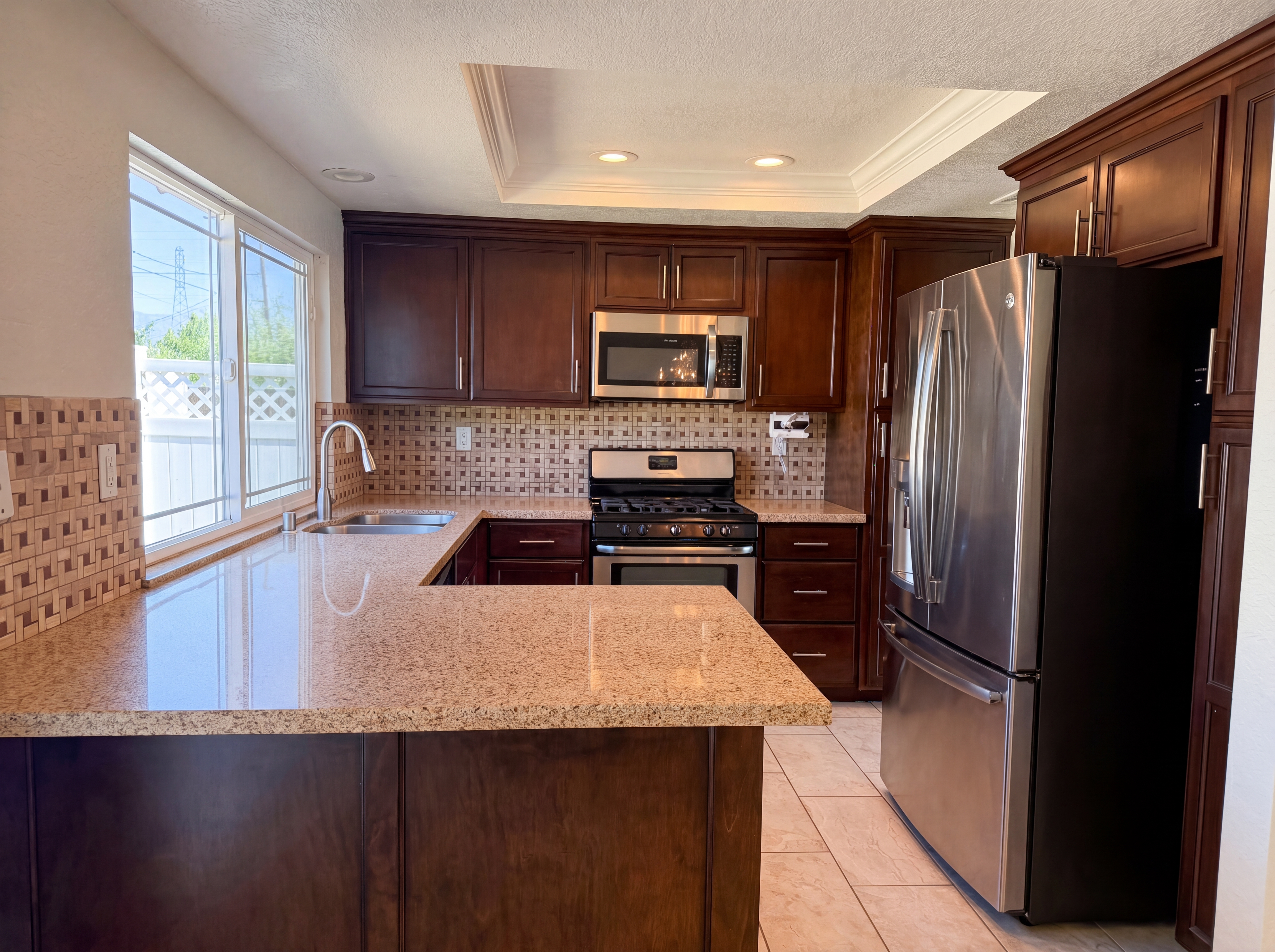 Photo 9 of 20 of 4365 Northcroft Rd, Jurupa Valley, CA