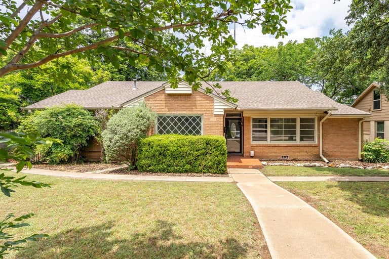 default property photo
