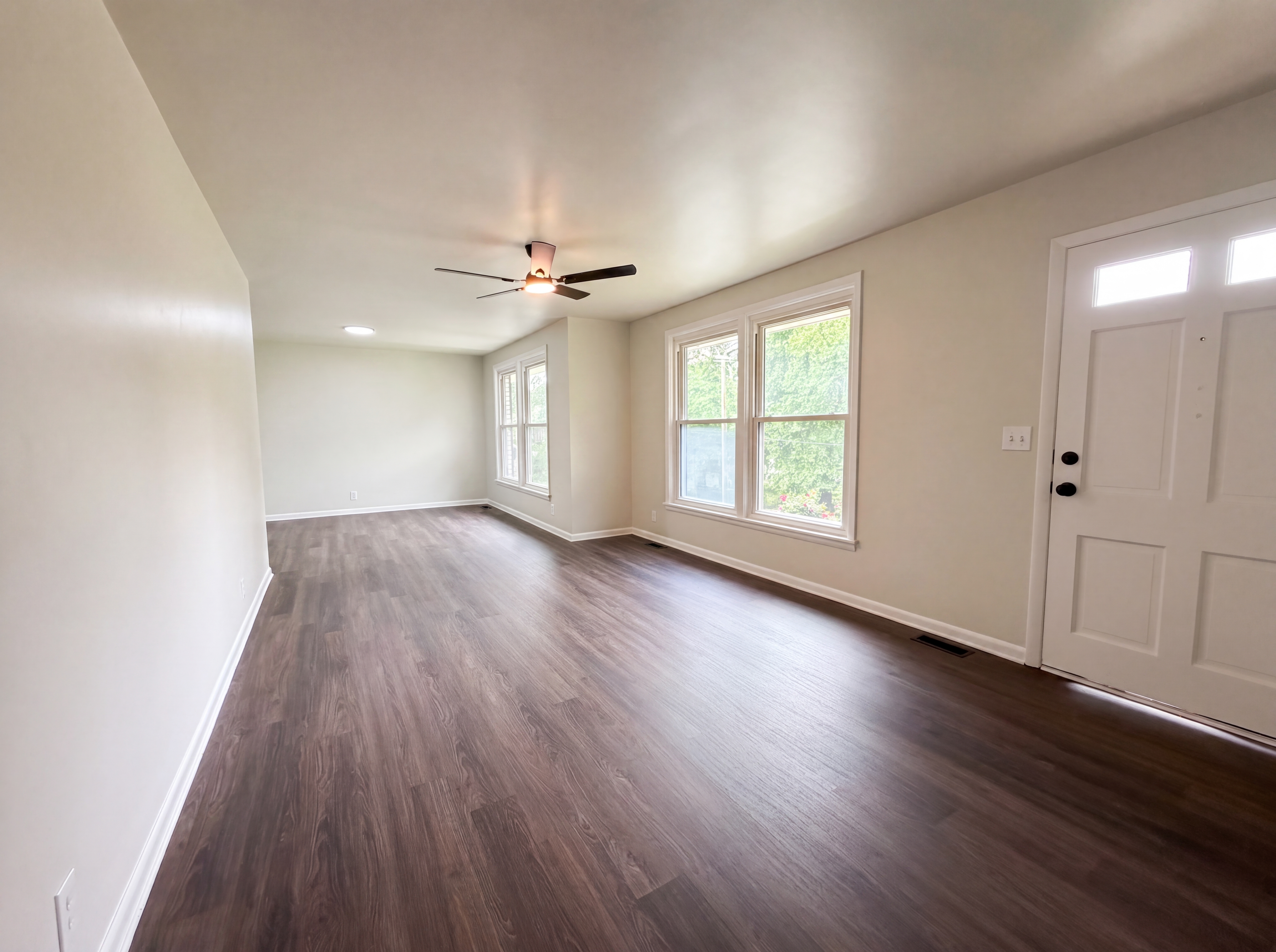 Photo 8 of 18 of 724 Woodmere Dr, Nashville, TN