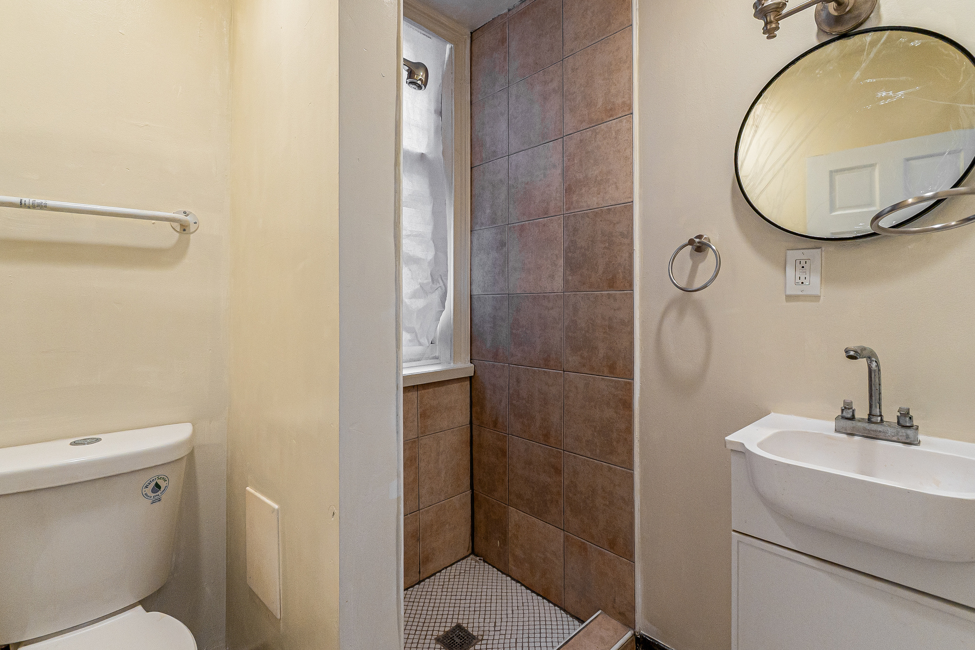 Photo 11 of 22 of 1135 Myrtle Ave, Baltimore, MD