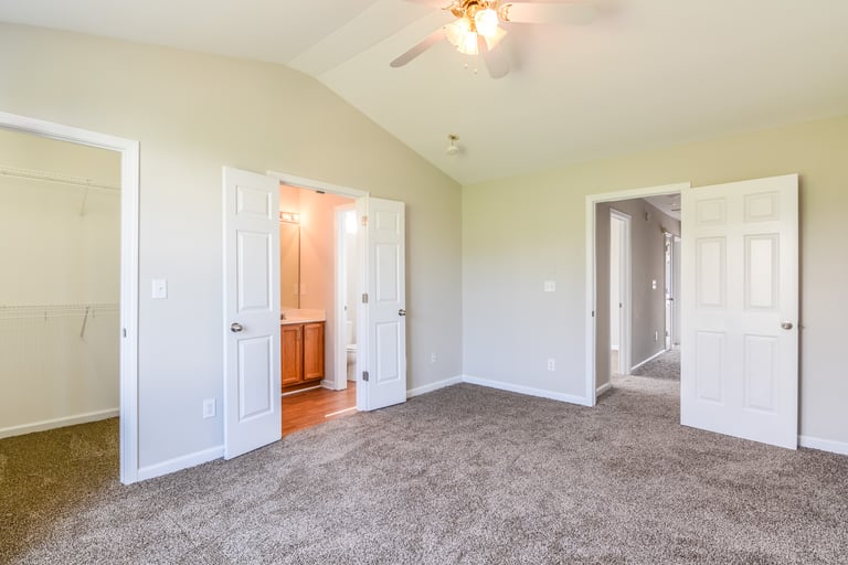 Photo 8 of 17 - 620 Woodson Dr, Clayton, NC 27527