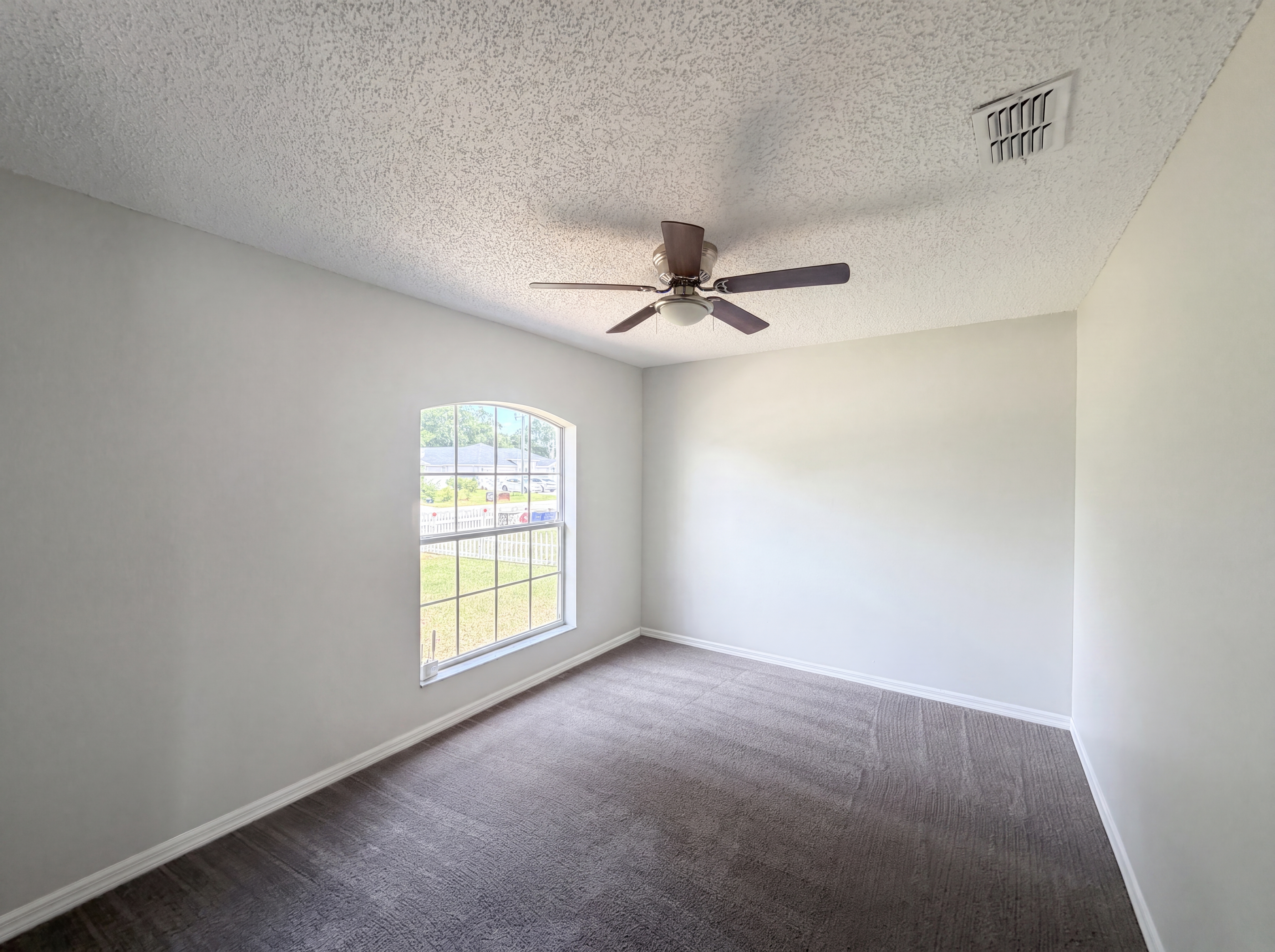 Photo 7 of 18 of 714 Dromedary Dr, Kissimmee, FL