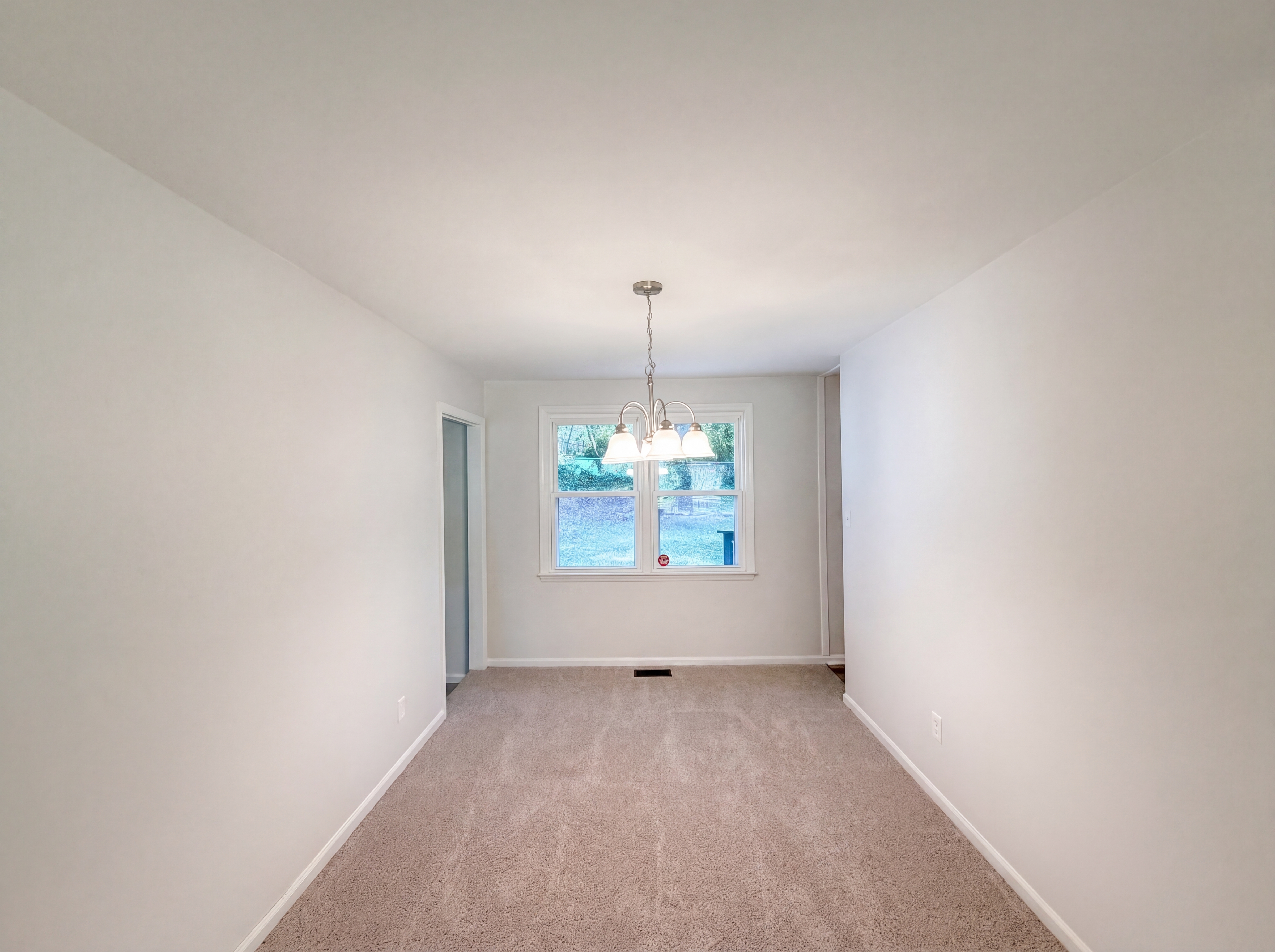 Photo 10 of 16 of 310 Robin Hood Dr, Raleigh, NC