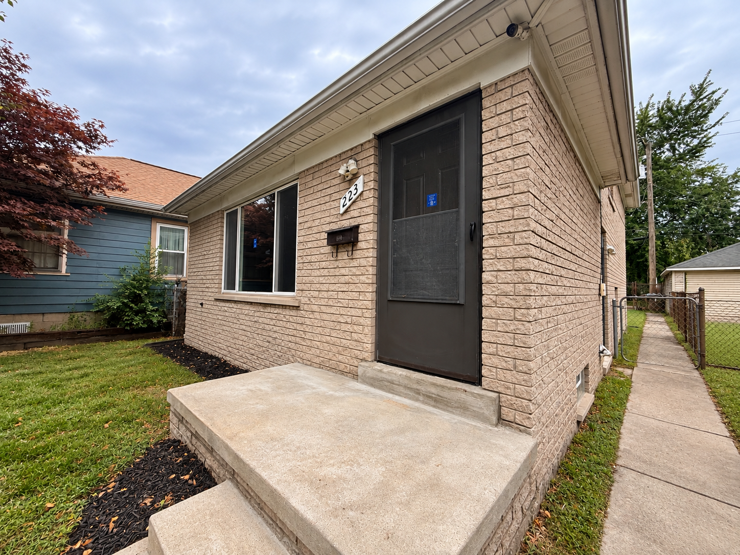 Photo 14 of 19 of 223 Richter St, River Rouge, MI