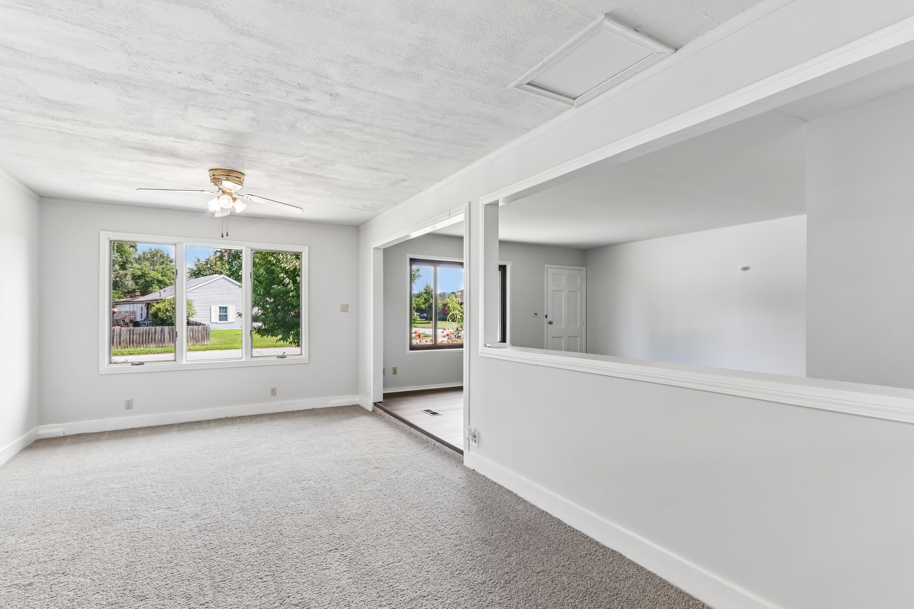 Photo 8 of 31 of 1006 Longfellow Ln, Plainfield, IN