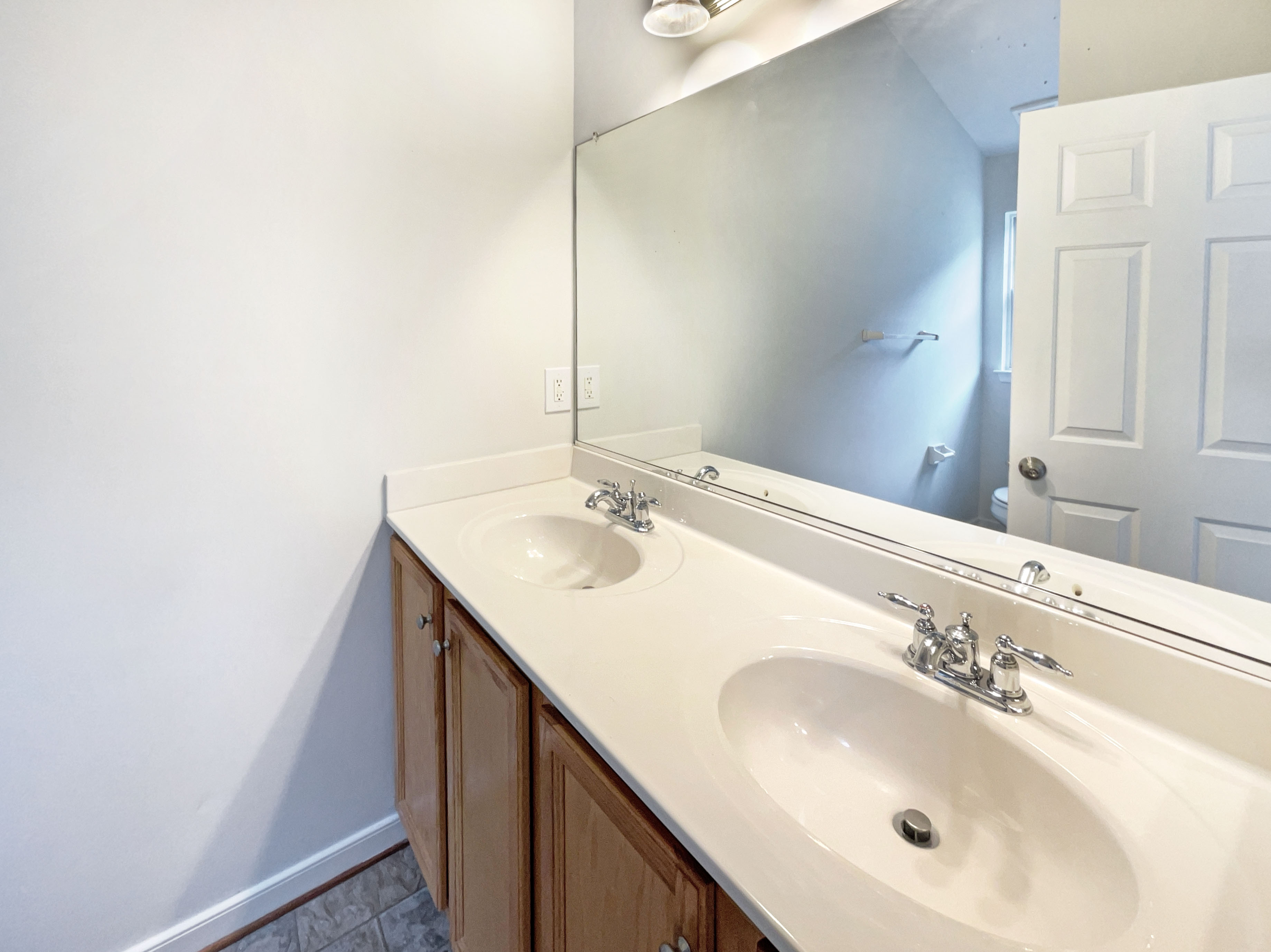 Photo 7 of 22 of 4116 Dominion Townes Cir, Richmond, VA