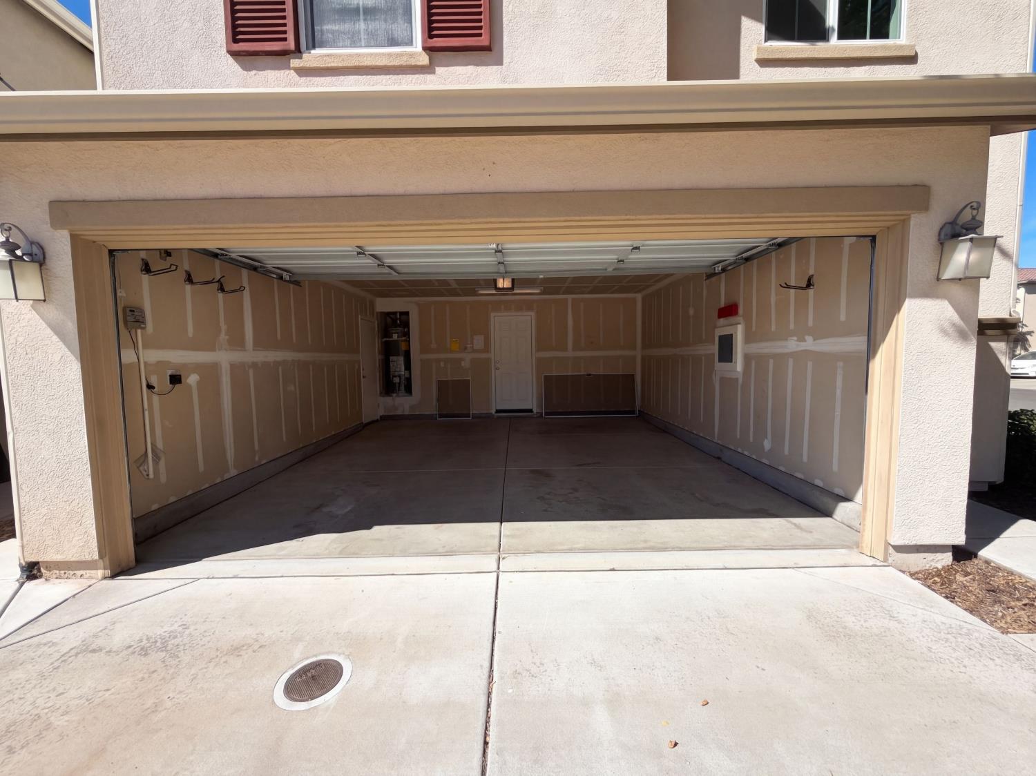 Photo 15 of 17 of 8260 Red Rock Dr, Sacramento, CA