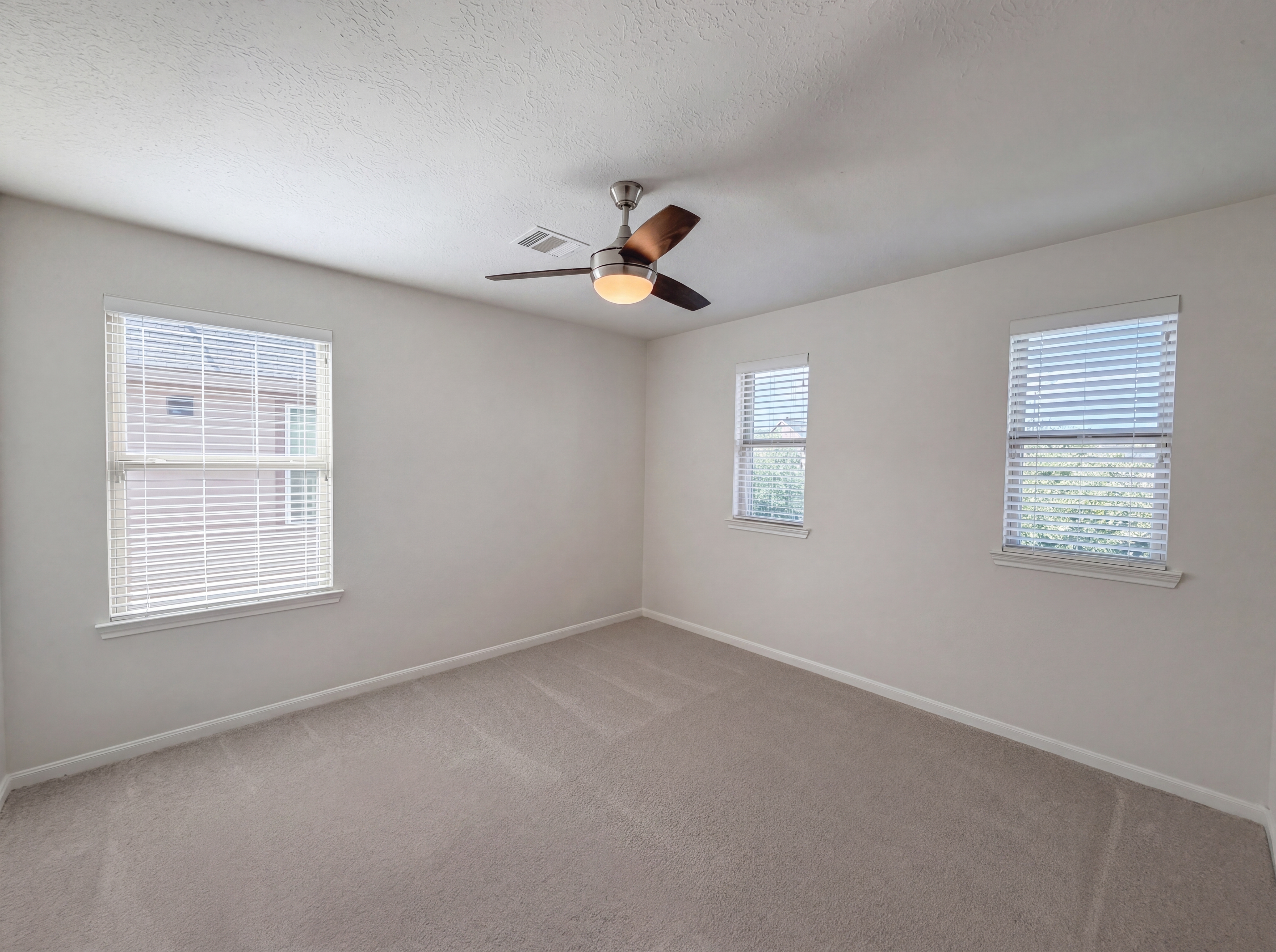 Photo 15 of 26 of 19022 Tower Rose Ct, Katy, TX