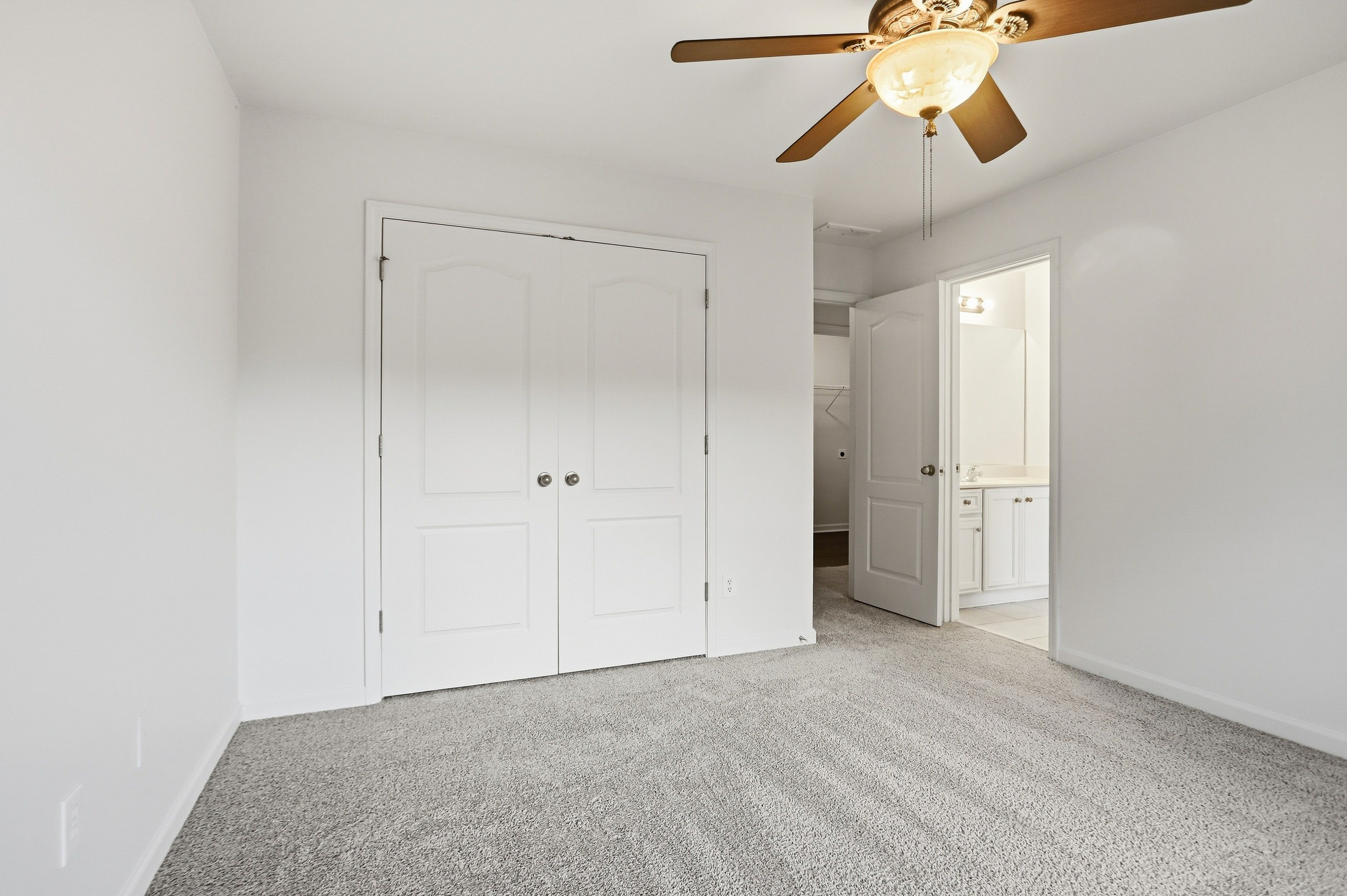 Photo 19 of 40 of 318 Hamilton Dr, Conyers, GA