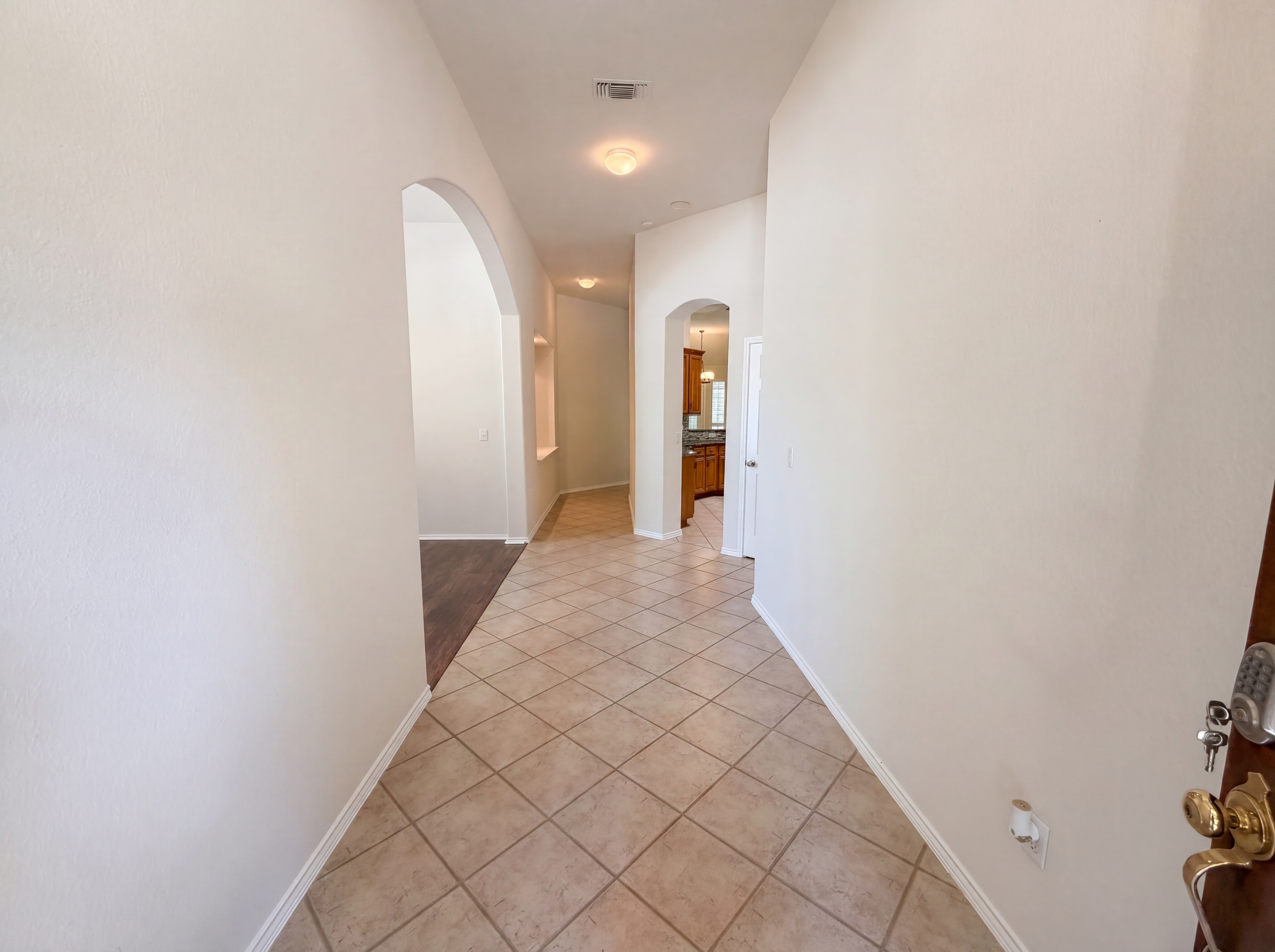 Photo 7 of 24 of 117 Brentwood Dr, Georgetown, TX