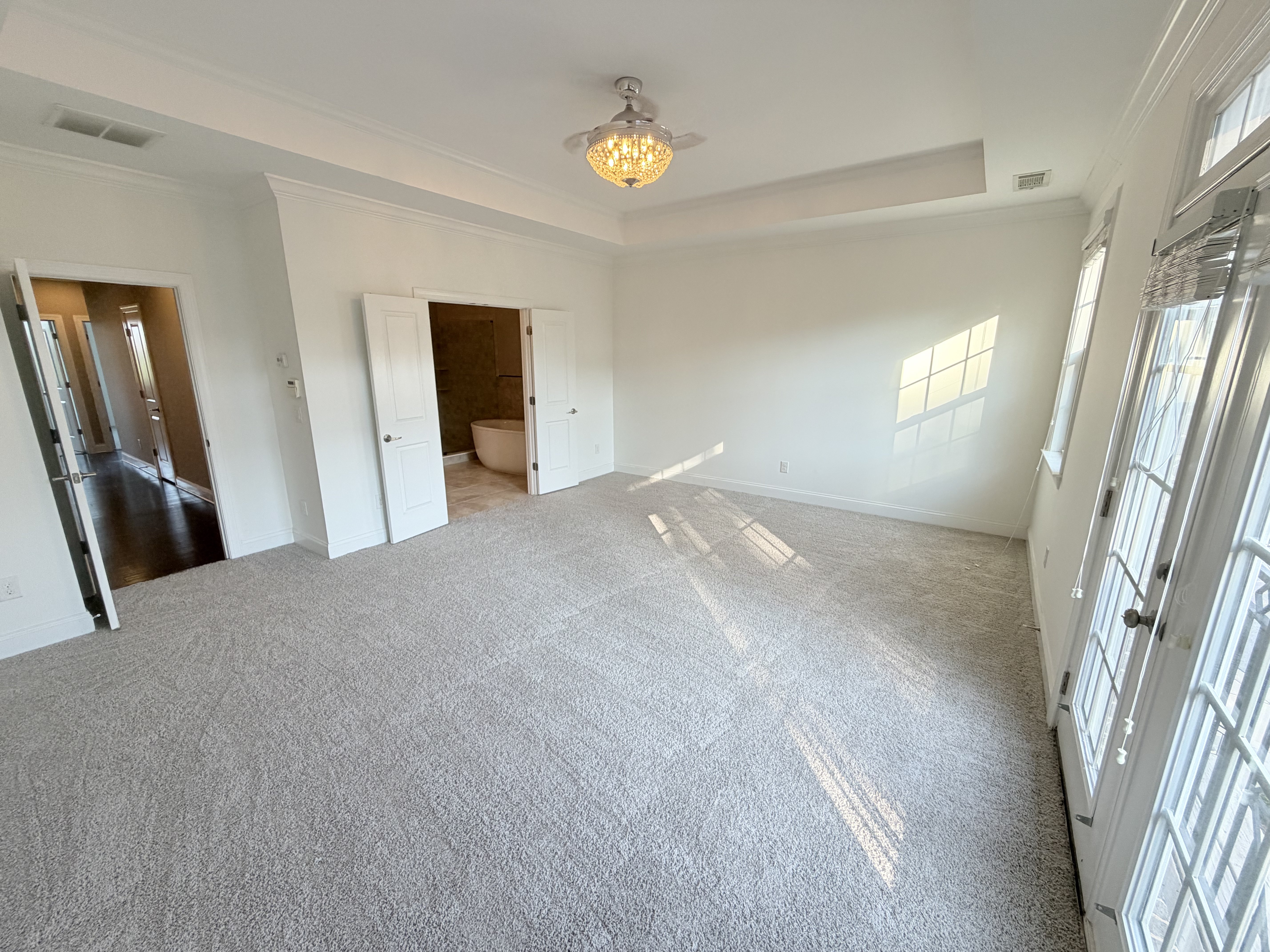 Photo 4 of 44 of 2256 Royal Vineyard Ln SE, Smyrna, GA