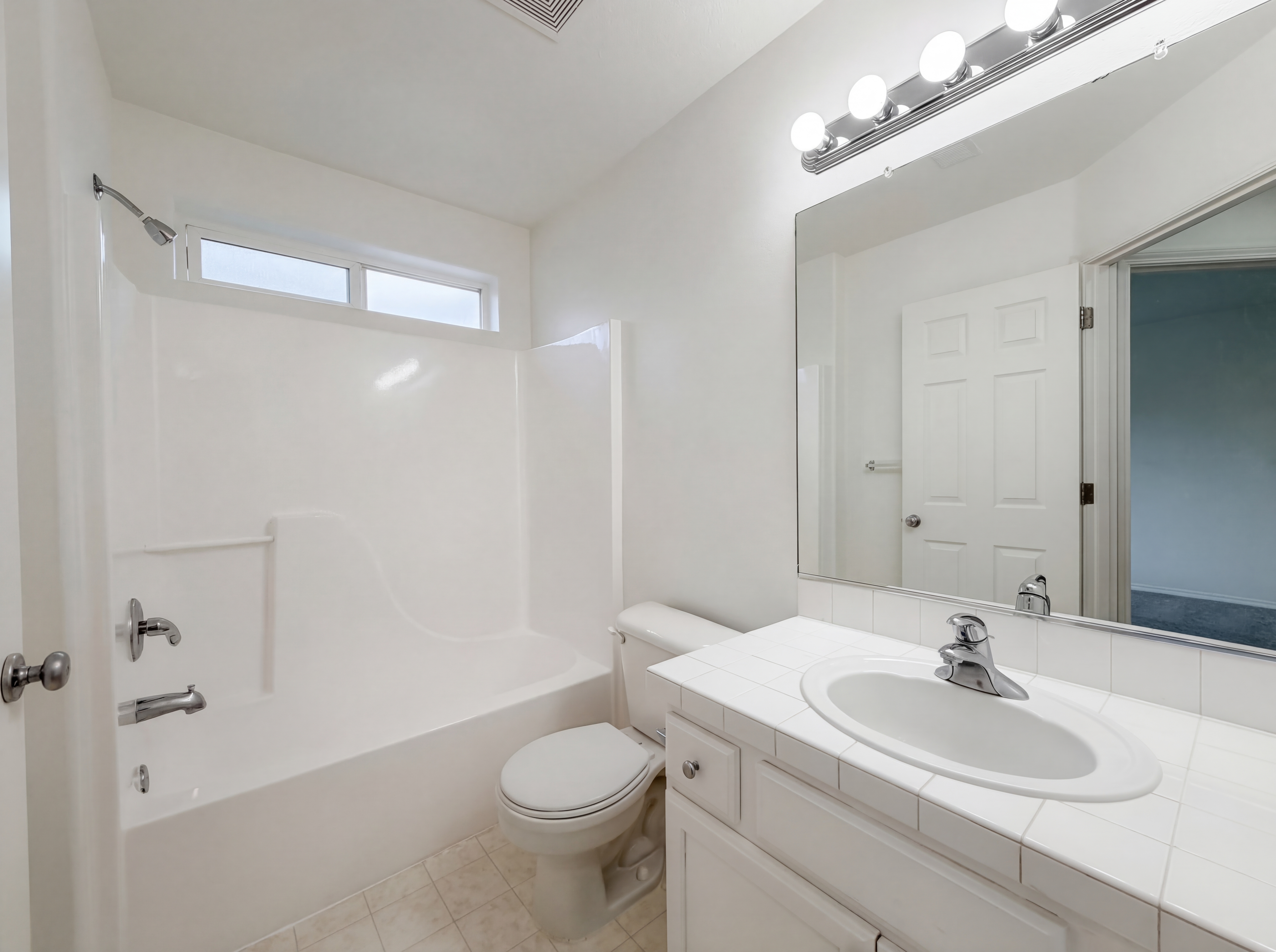 Photo 6 of 22 of 1262 NE Kinney St, Hillsboro, OR