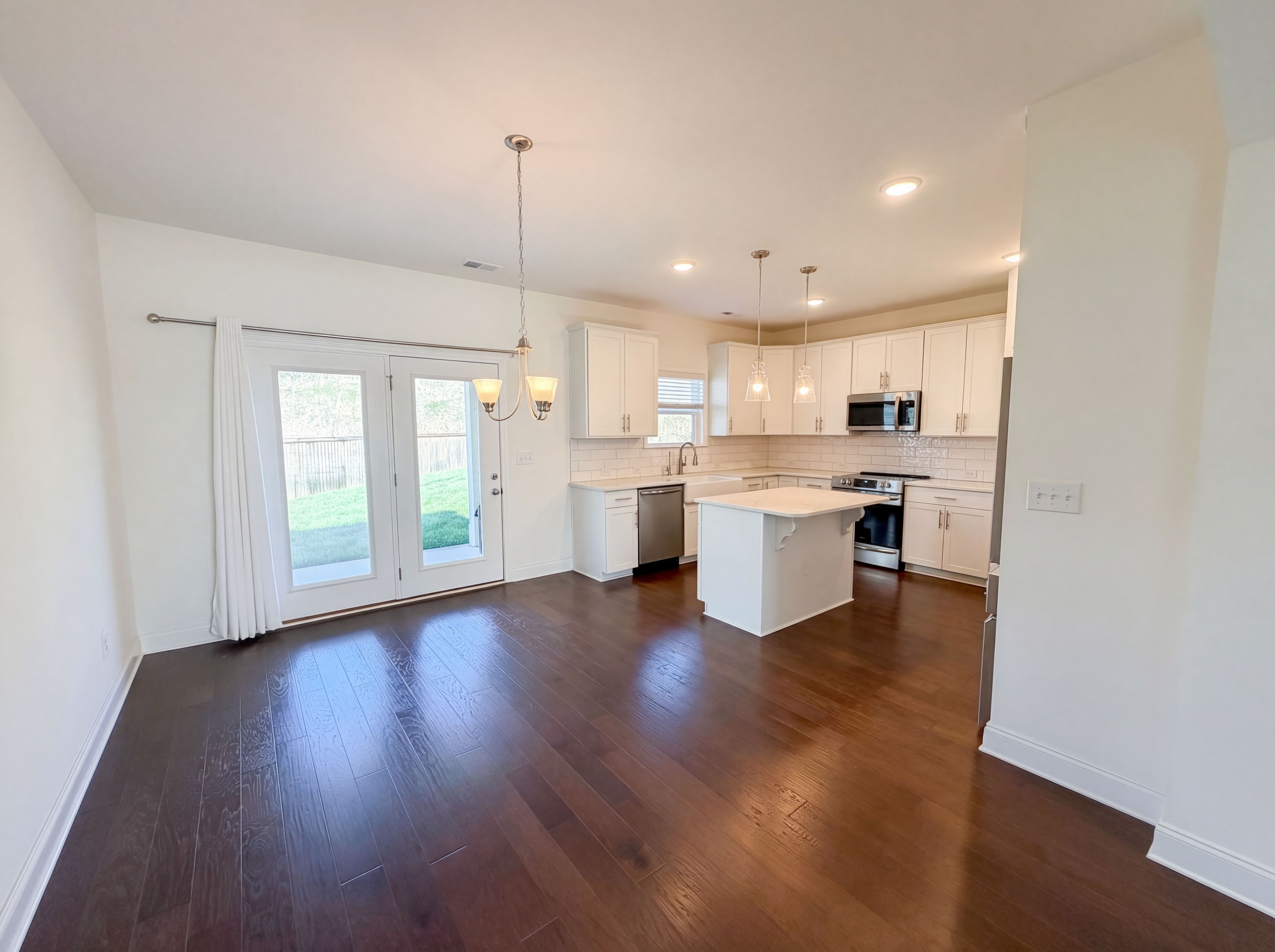 Photo 17 of 44 of 2714 Green Ash Ln, Knoxville, TN