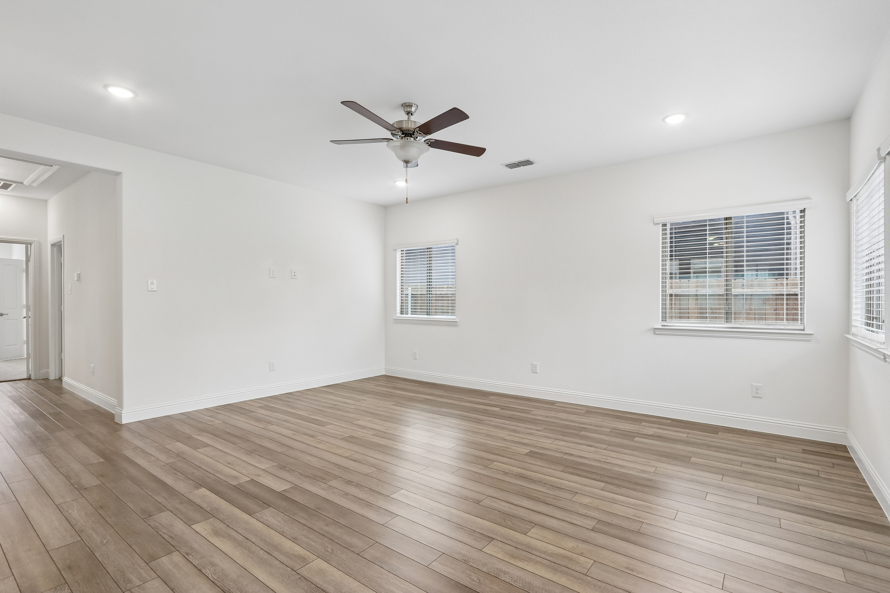 Photo 35 of 42 of 568 Val Verde St, Aubrey, TX