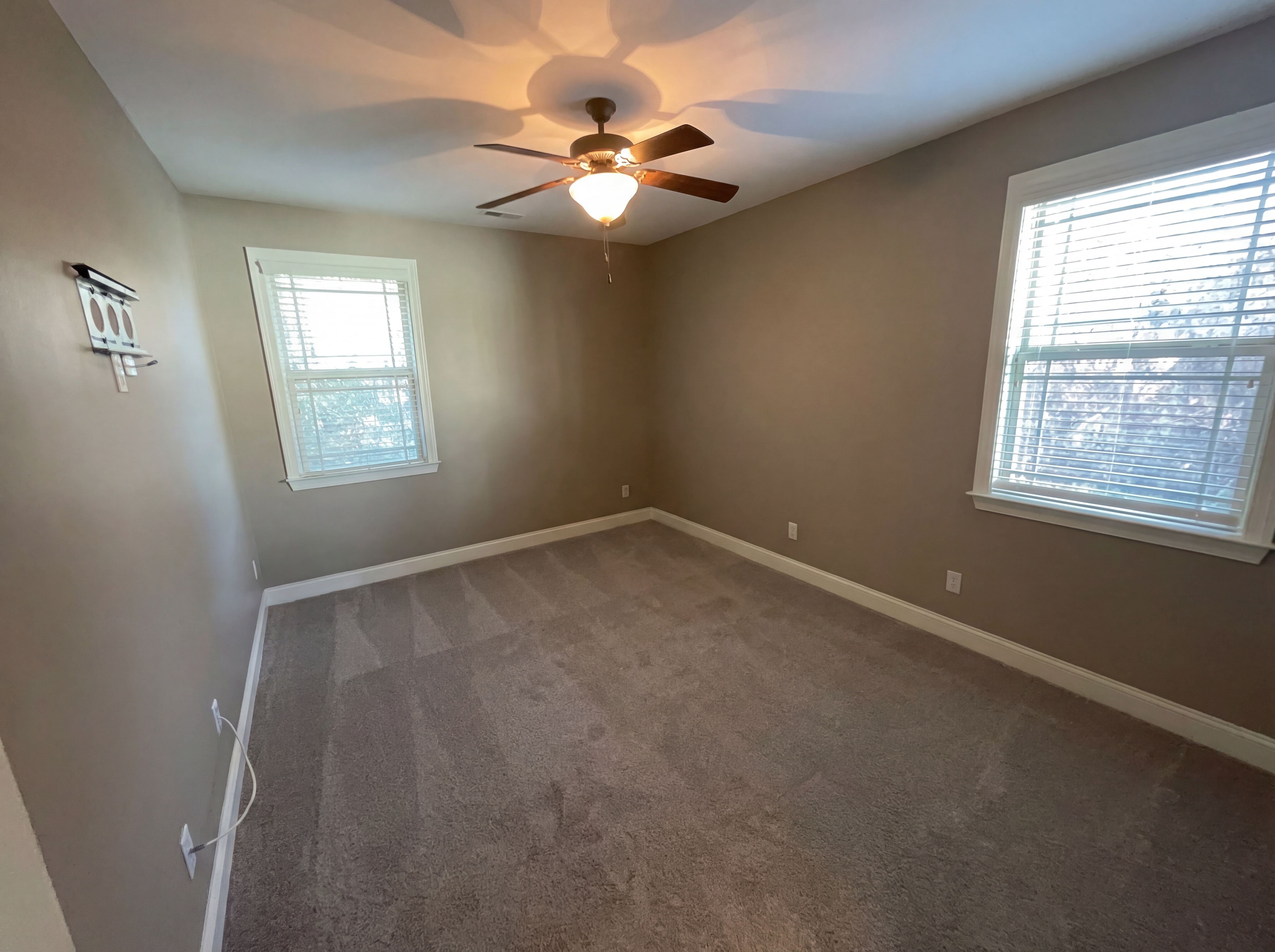 Photo 4 of 20 of 212 Westwind Dr, Newnan, GA