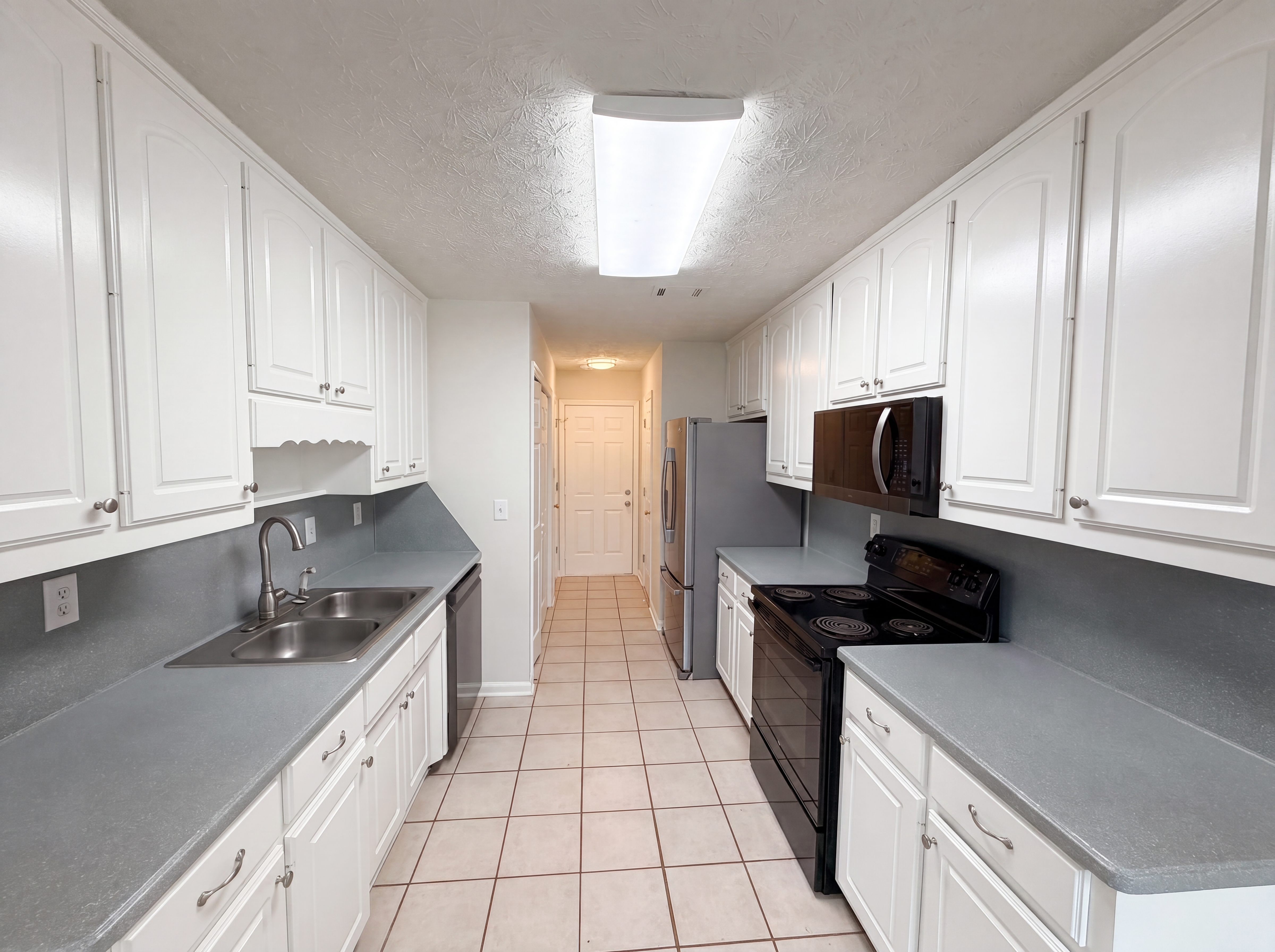 Photo 2 of 20 of 919 Elijah Way, Bethlehem, GA