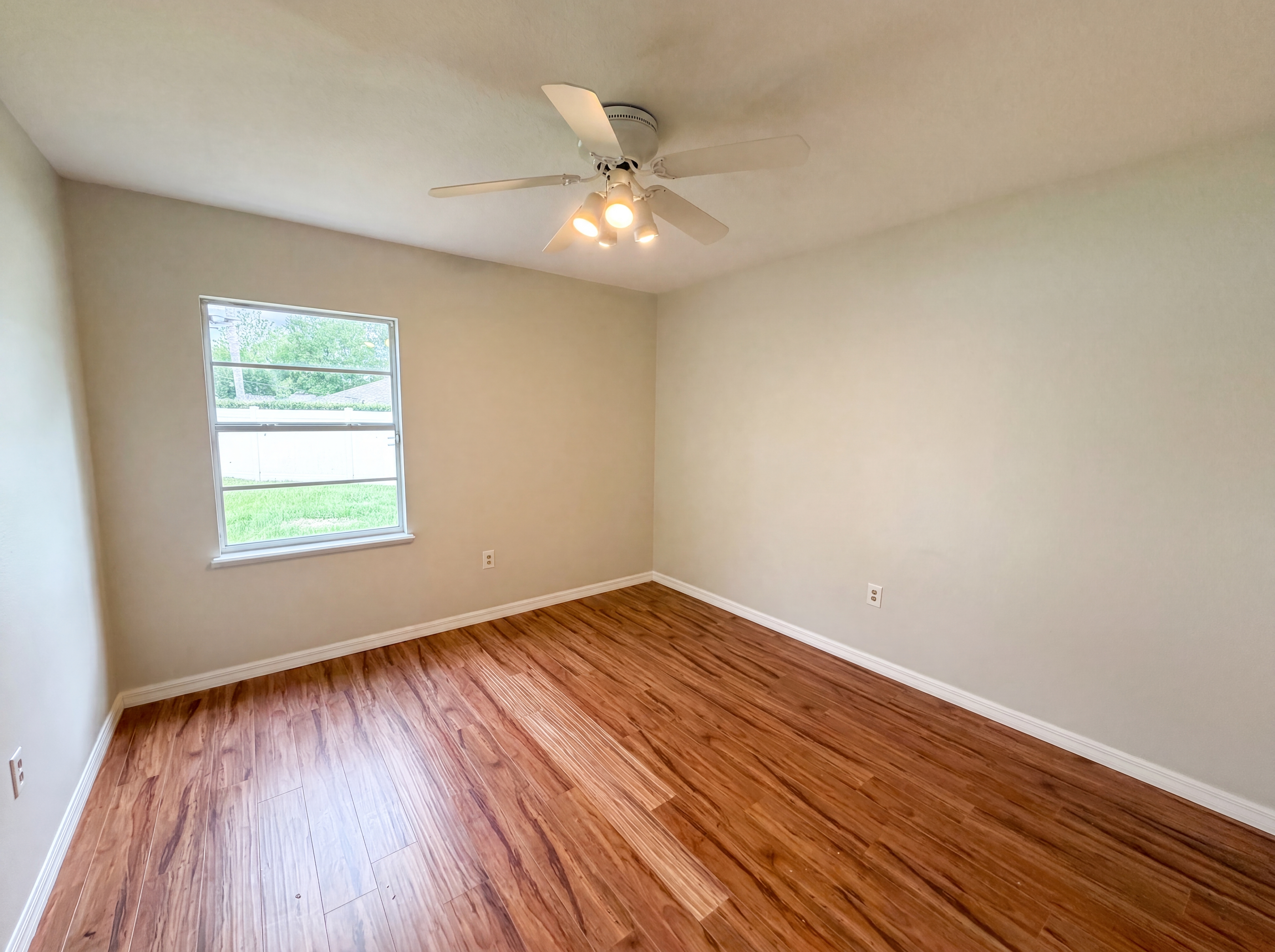 Photo 8 of 20 of 546 Penns Neck Dr, Deland, FL
