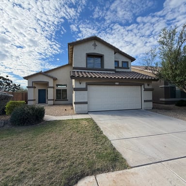 Property photo 1 of 25583 W Pioneer St