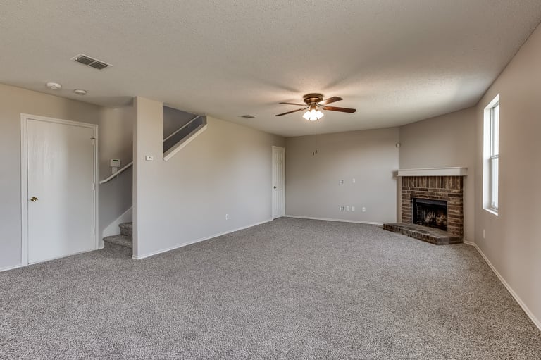 Photo 2 of 28 - 2657 Island Bay Way, Little Elm, TX 75068