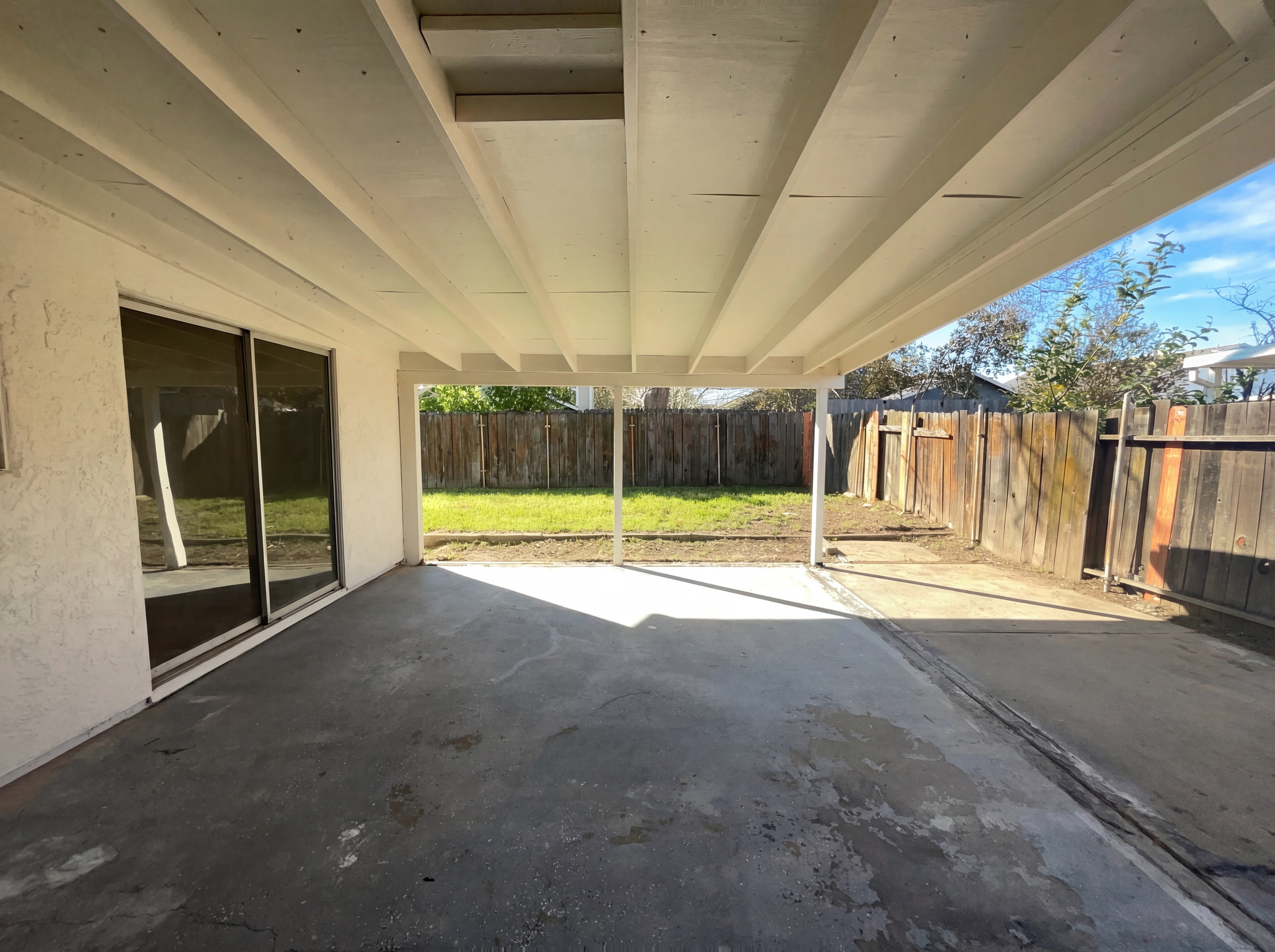 Photo 17 of 20 of 8271 Moorhaven Way, Sacramento, CA