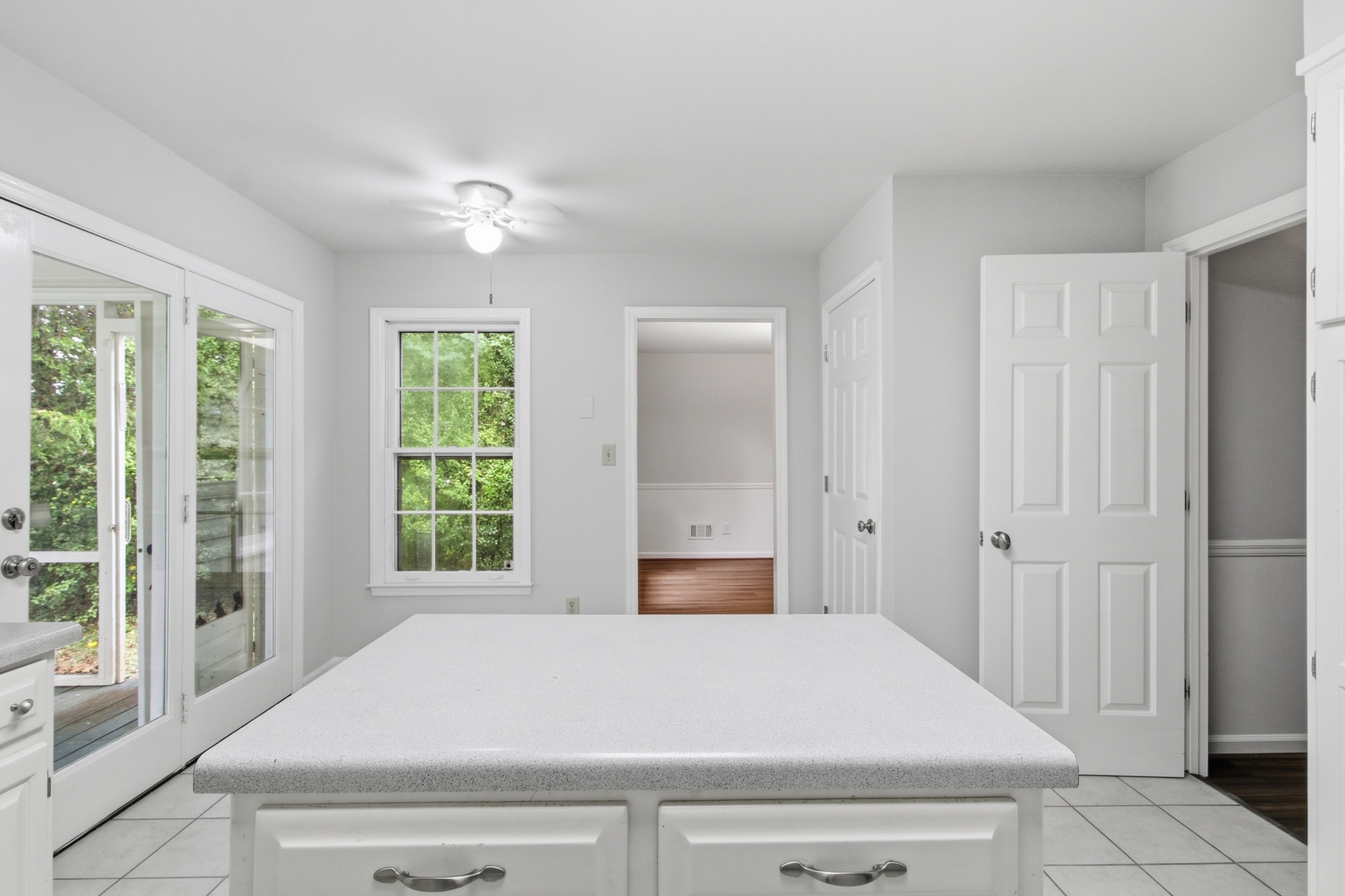 Photo 11 of 33 of 434 Indian Lake Ct, Hiram, GA