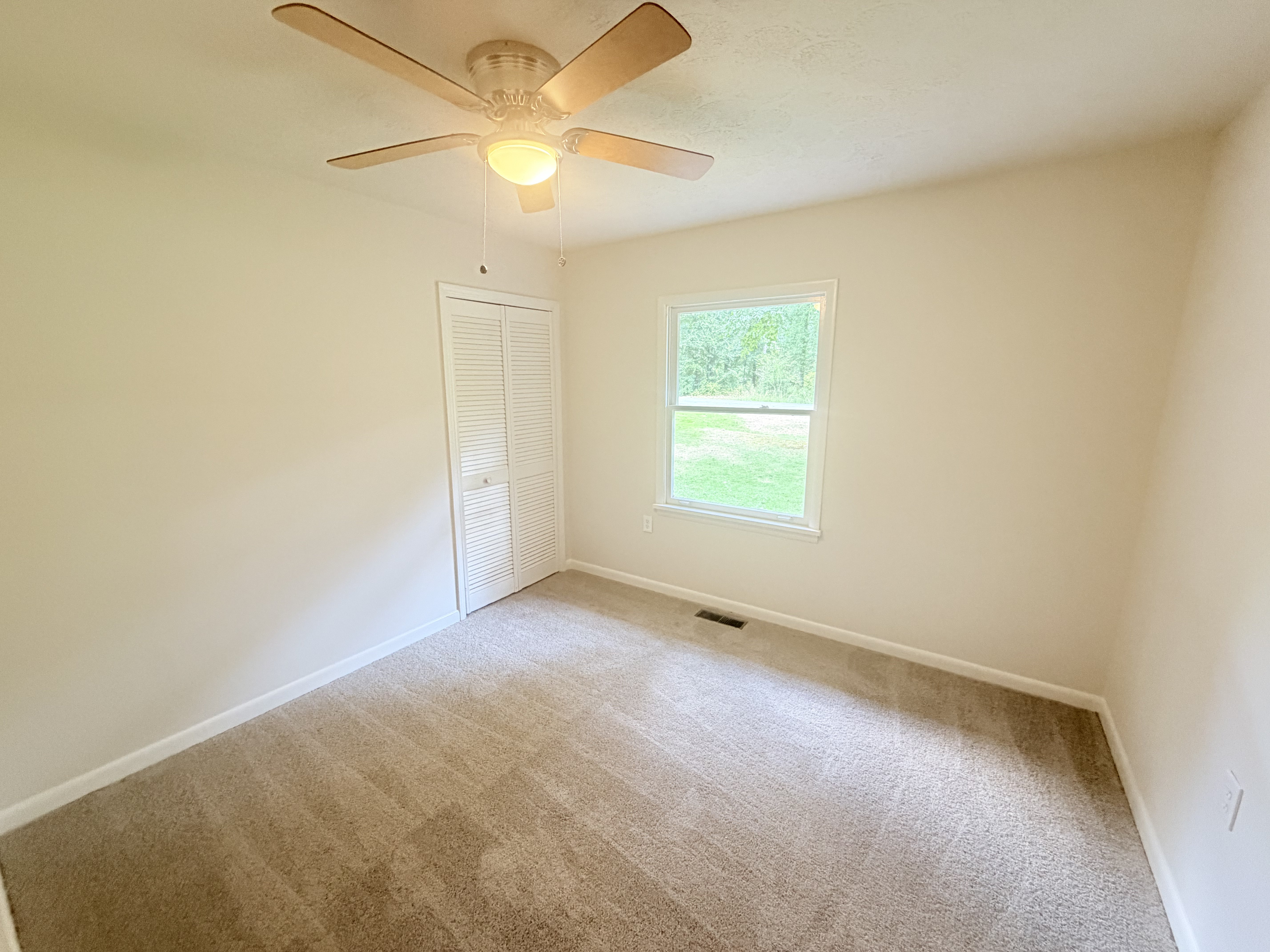 Photo 13 of 23 of 1181 Bouldercrest Cir, Watkinsville, GA