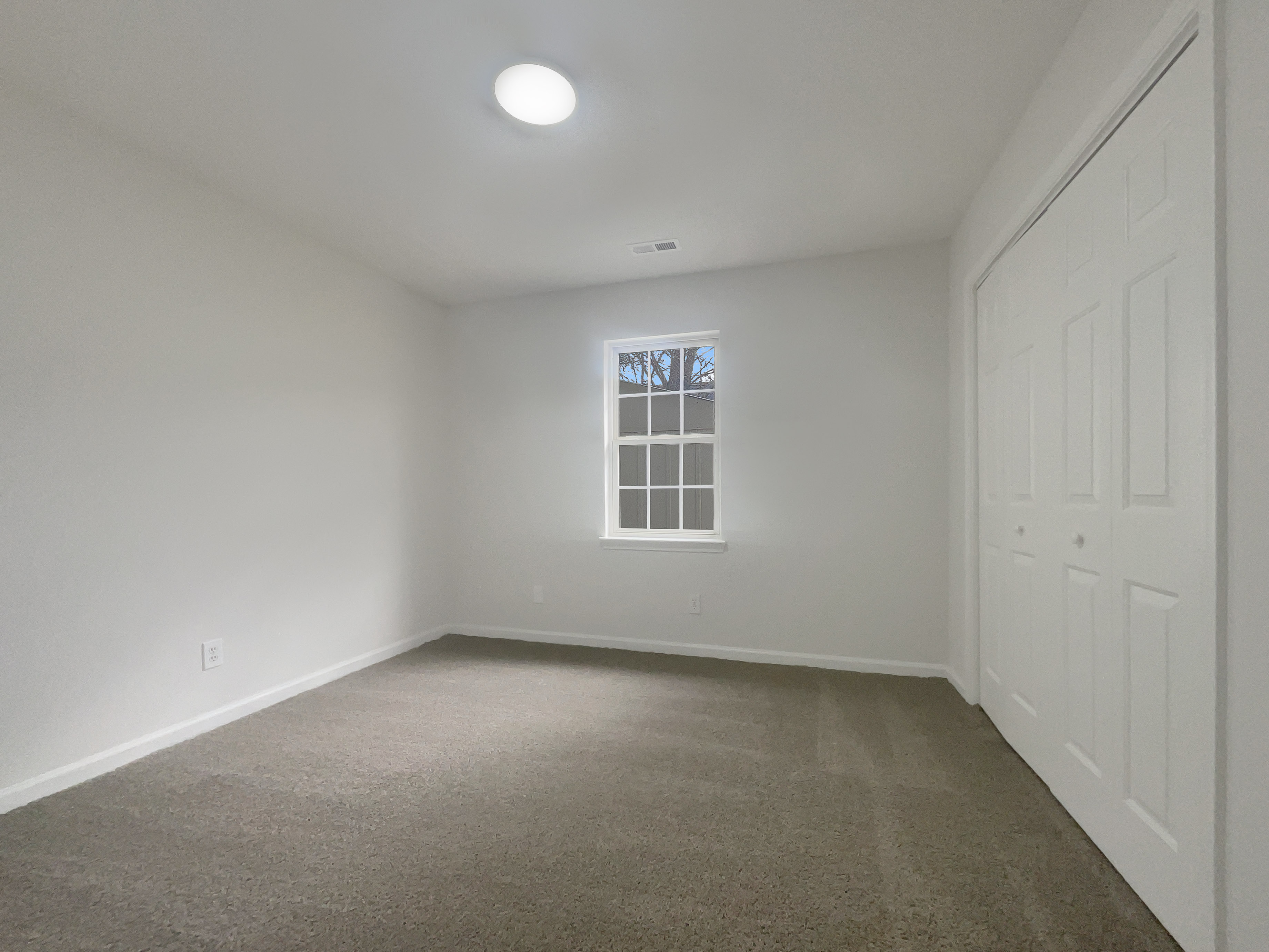 Photo 12 of 17 of 121 Shining Armor Ct, Mooresville, NC