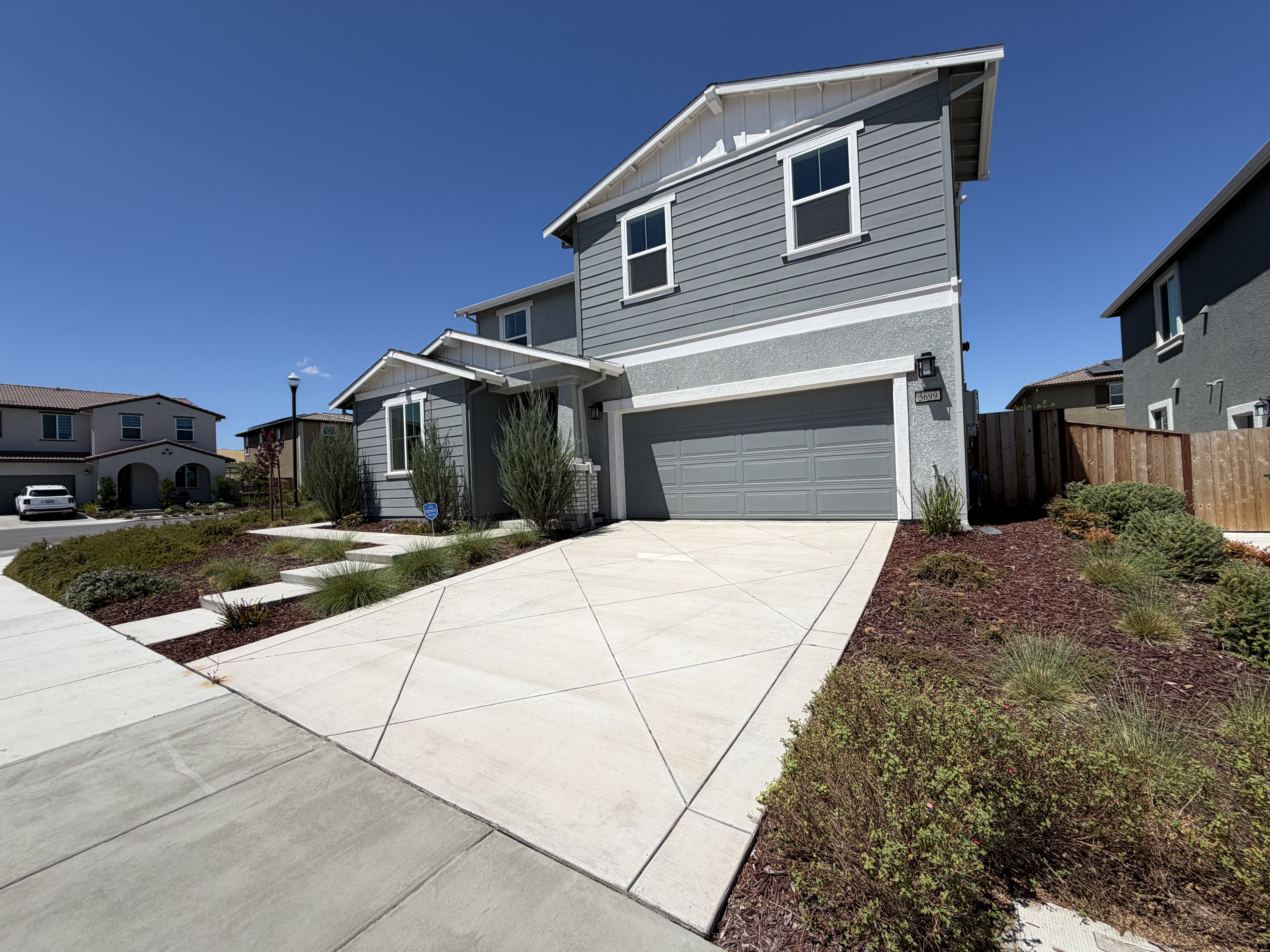 Photo 43 of 49 of 5699 Kusnick Ave, Tracy, CA