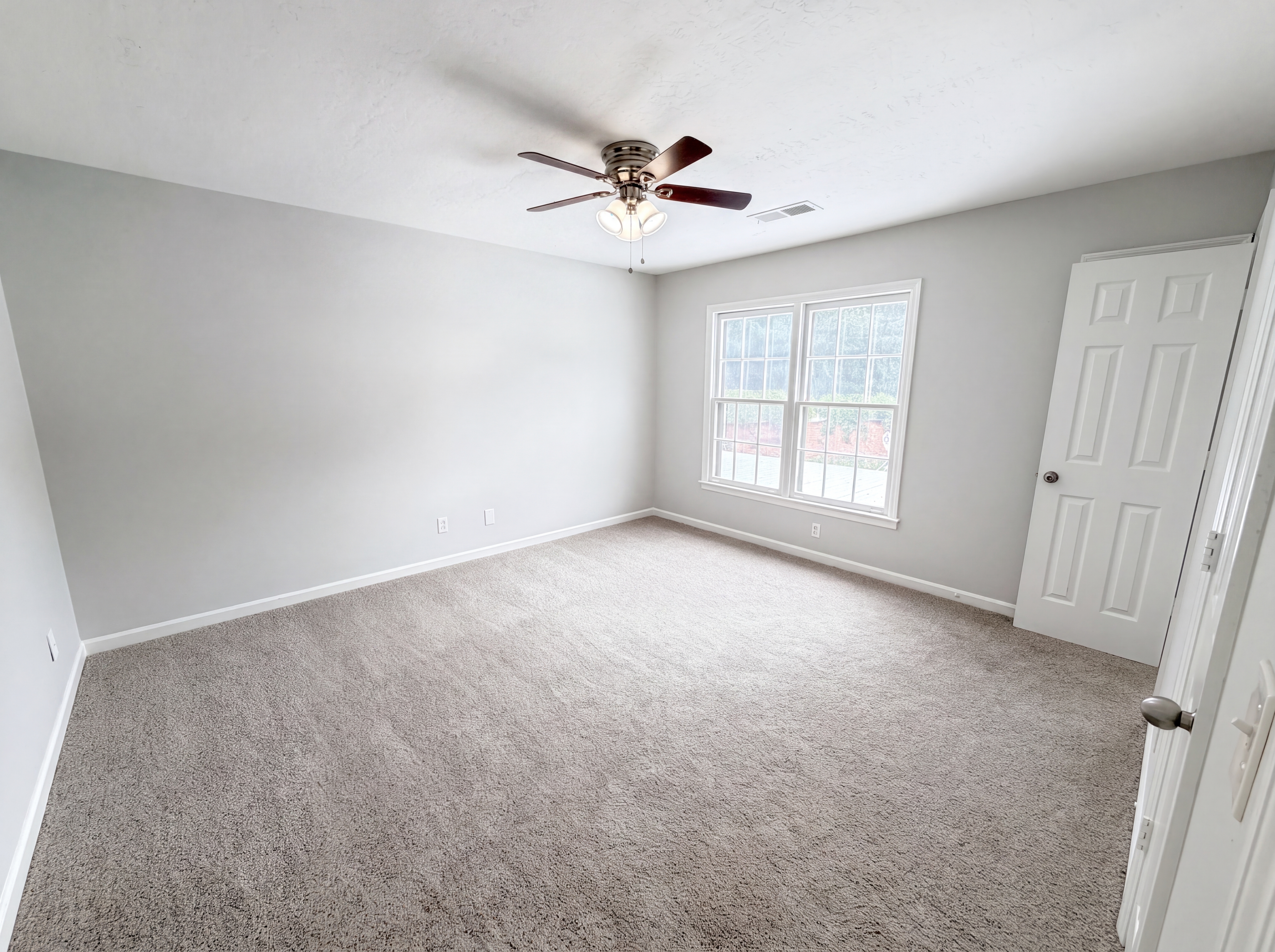 Photo 13 of 19 of 237 Chads Ford Way, Roswell, GA